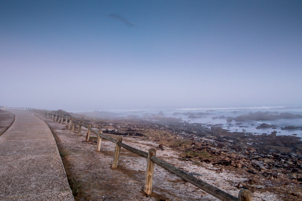 Canon EF 17-40mm F4L USM sample photo. Misty early beach 8 photography