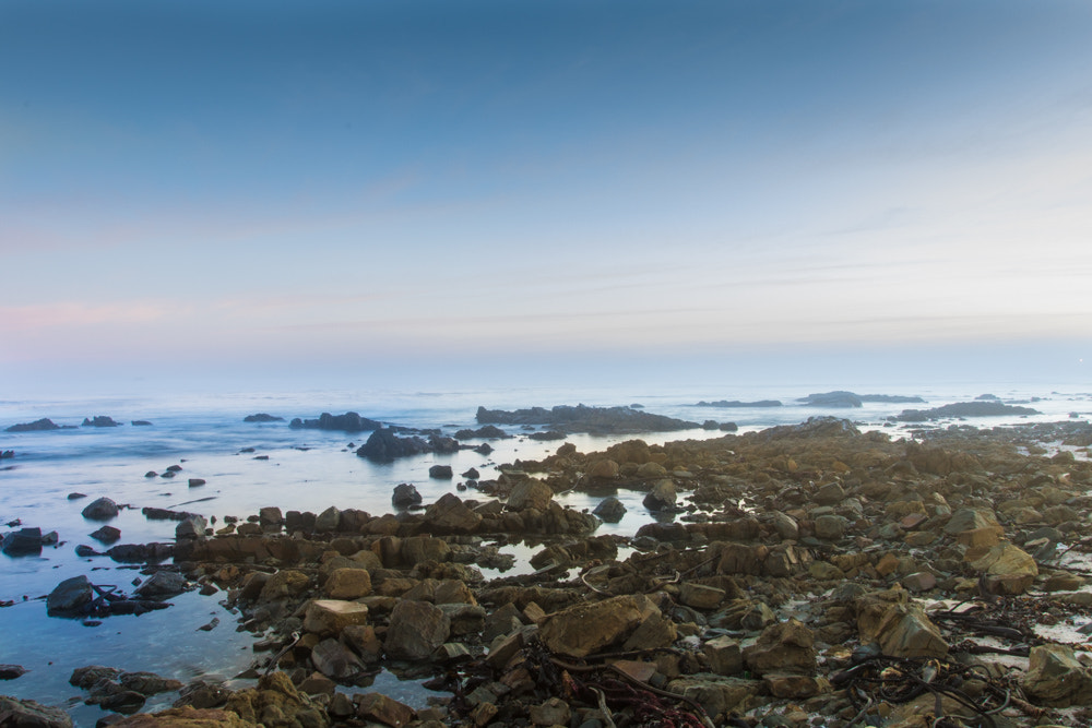 Canon EF 17-40mm F4L USM sample photo. Misty early beach 3 photography