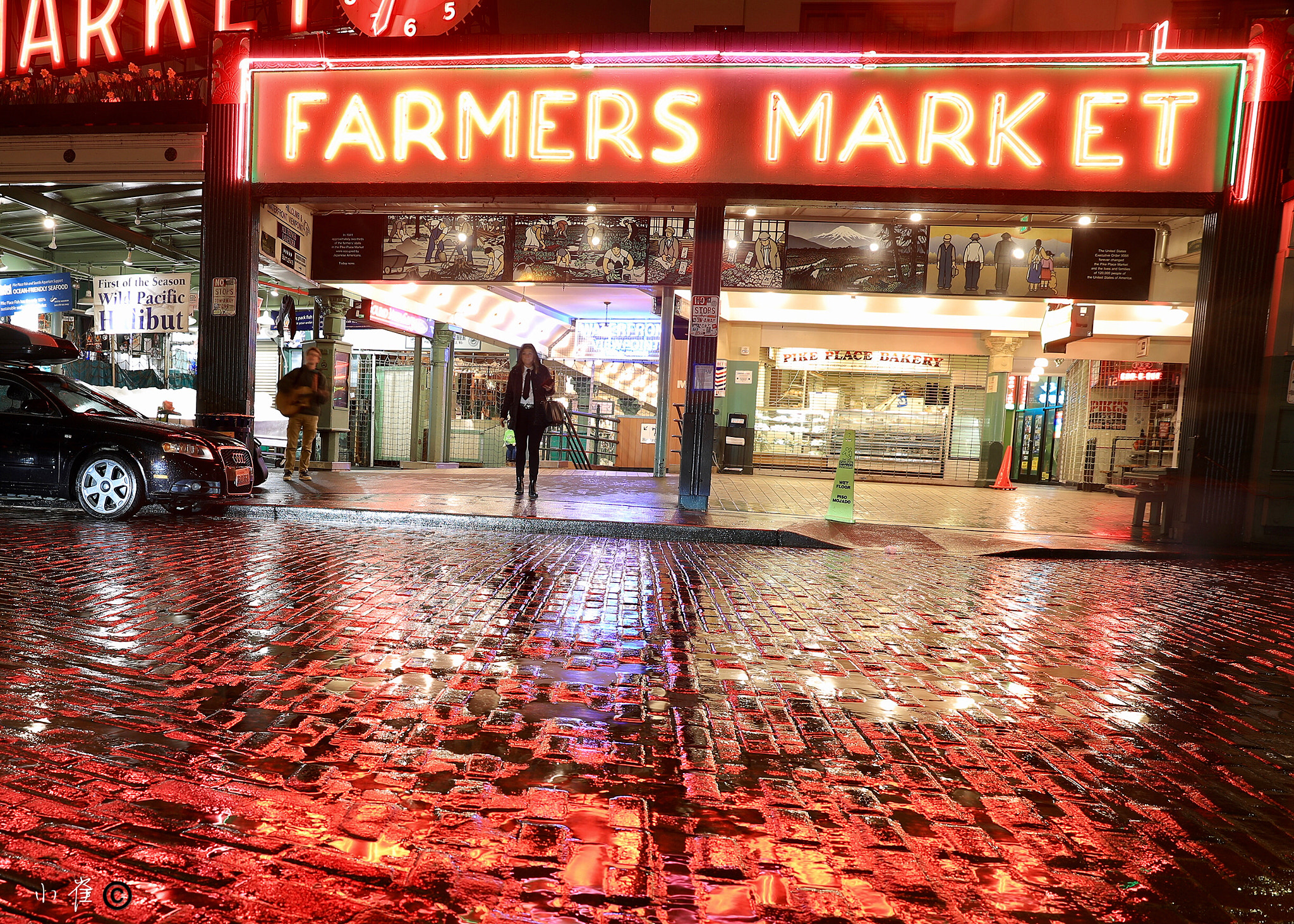Canon EF 24-70mm F2.8L II USM sample photo. Downtown seattle pike place market photography