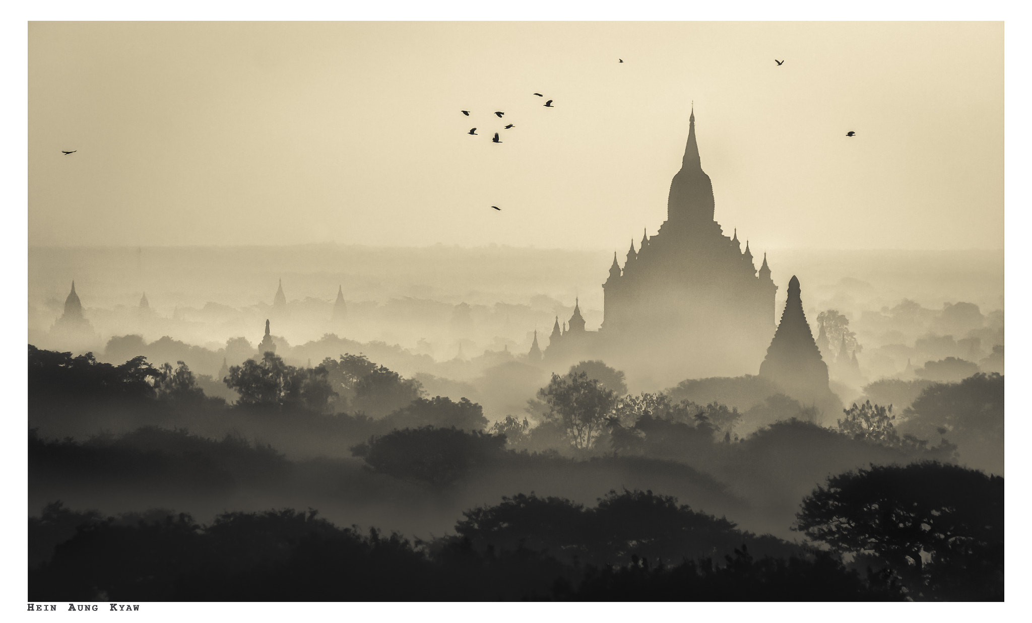 Canon EF 75-300mm F4.0-5.6 IS USM sample photo. Bagan sunrise photography