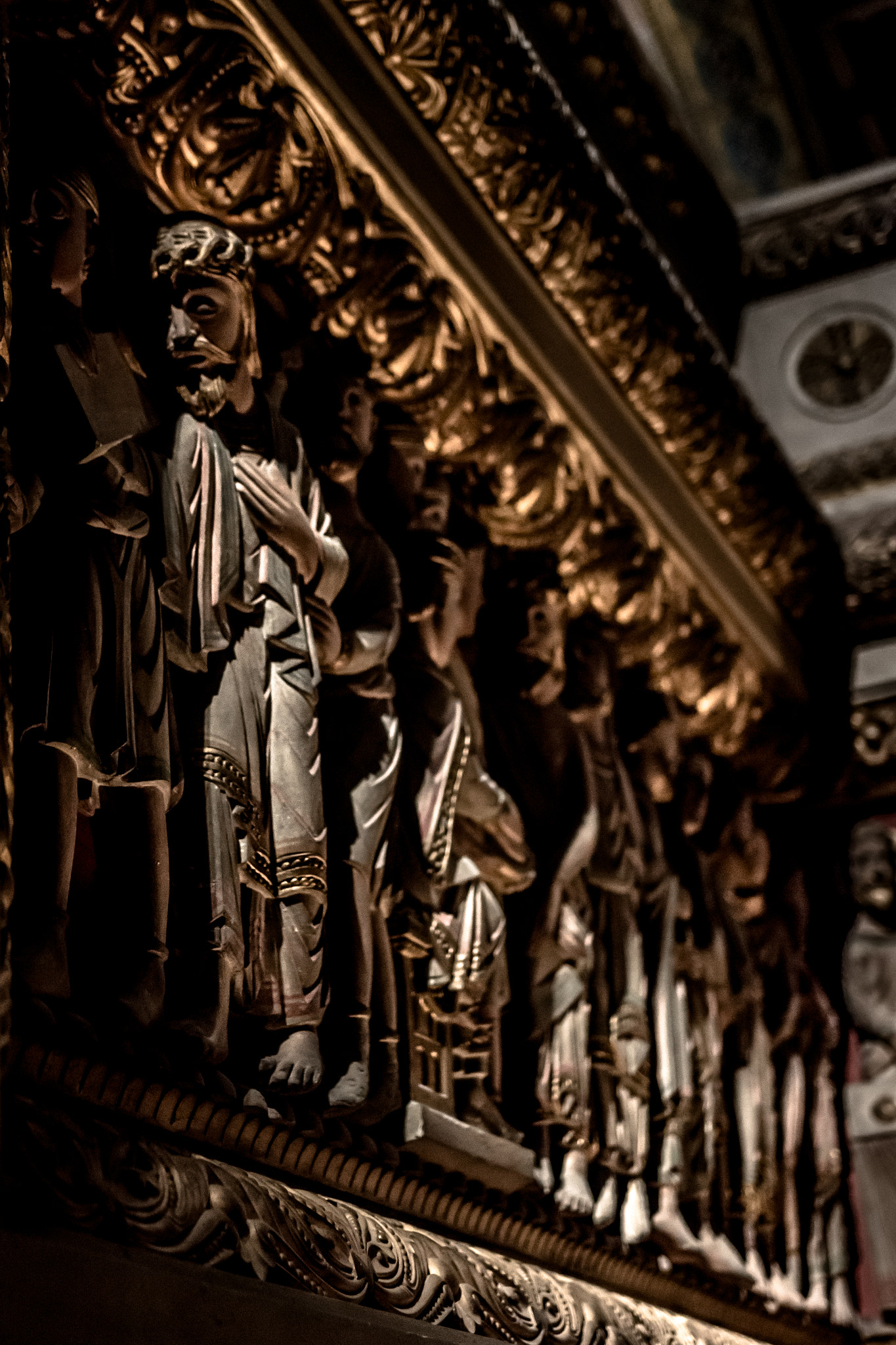 Nikon D7200 + Sigma 18-35mm F1.8 DC HSM Art sample photo. Statues photography