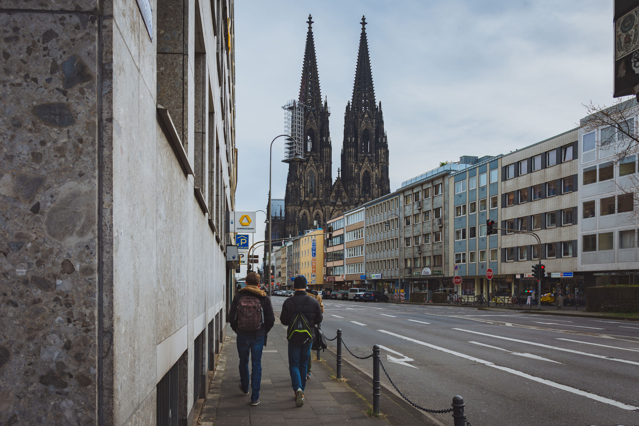 Nikon D7200 + Sigma 18-35mm F1.8 DC HSM Art sample photo. Die straße zum dom photography