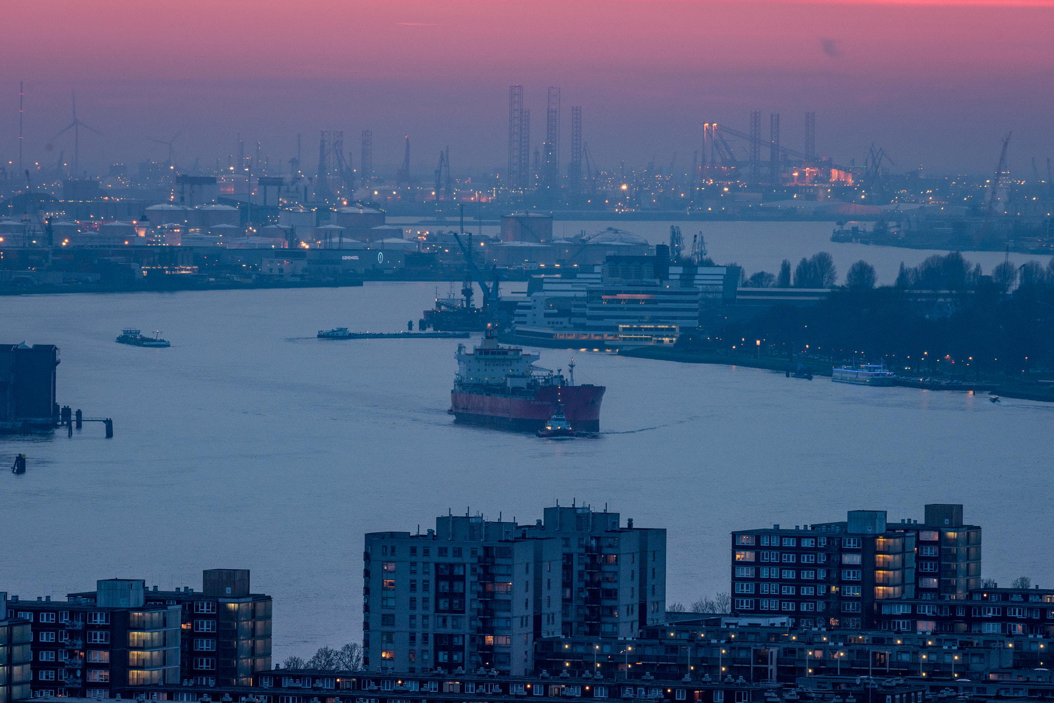 Nikon AF-S Nikkor 200-500mm F5.6E ED VR sample photo. Rotterdam photography