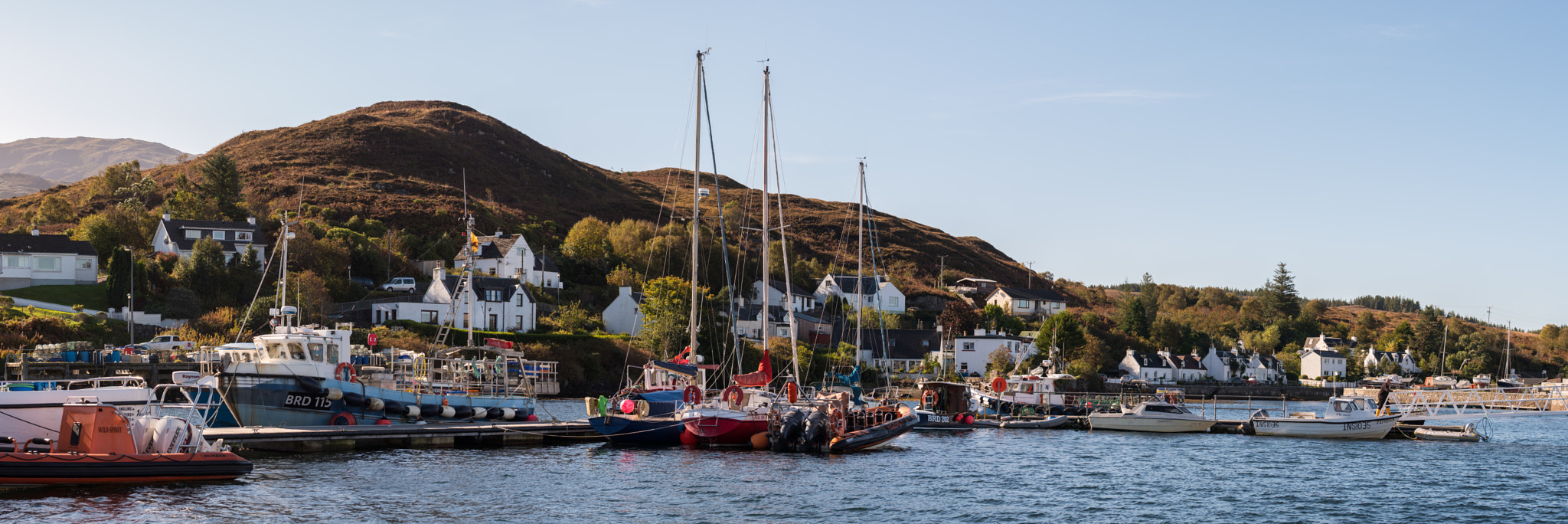 Nikon AF-S Nikkor 70-200mm F4G ED VR sample photo. Kyleakin, isle of skye, panorama photography