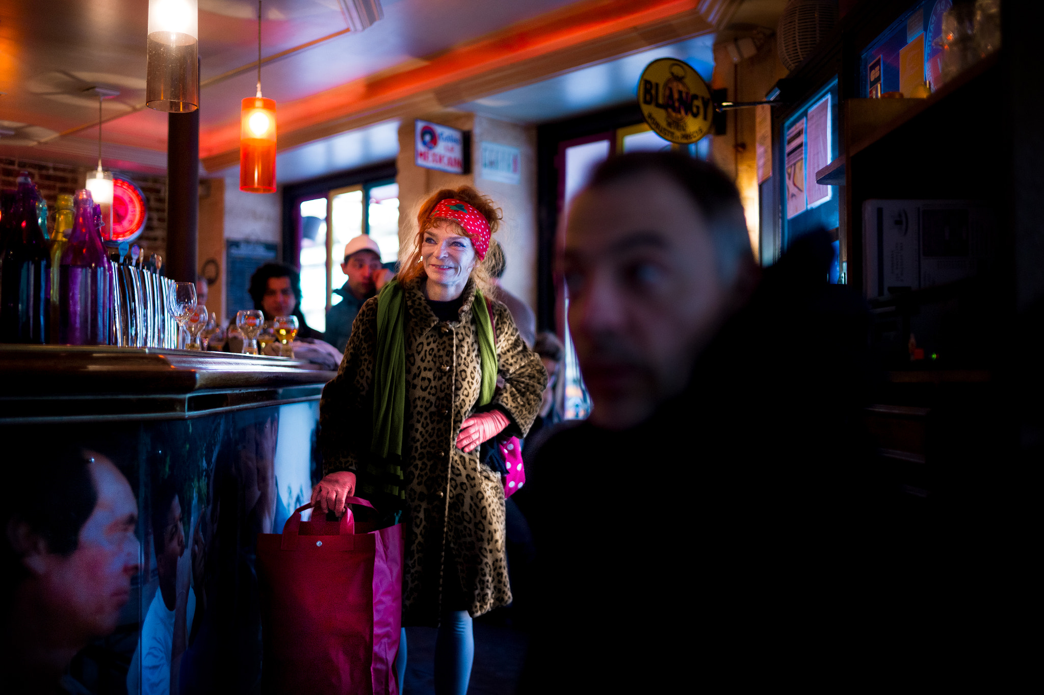 Leica Summilux-M 35mm F1.4 ASPH sample photo. The bistrot lady photography