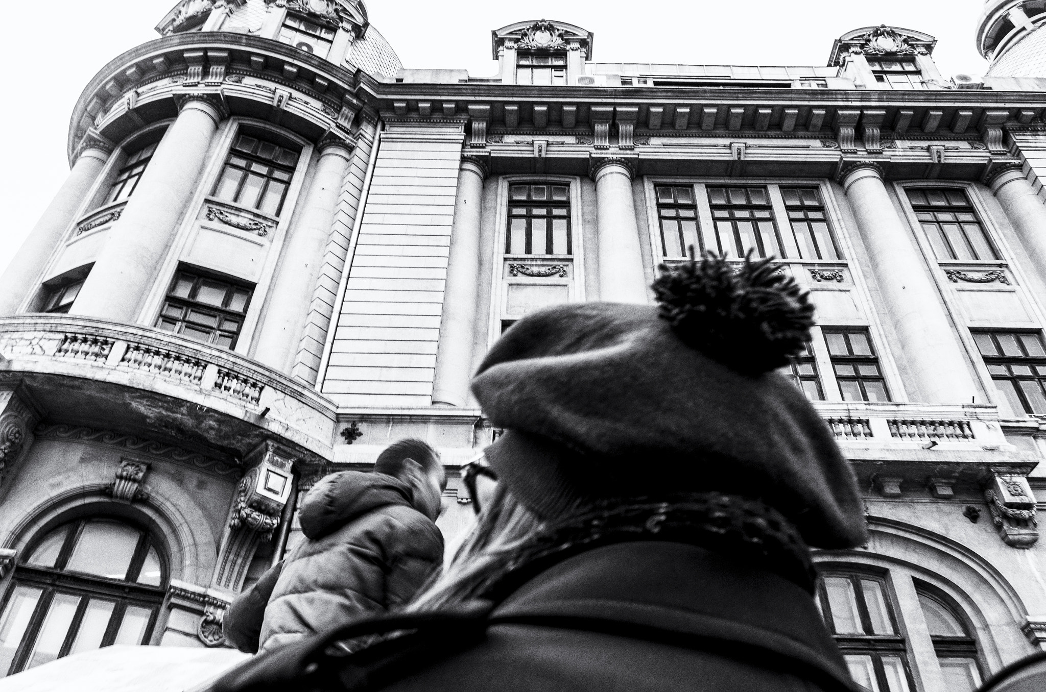 Pentax K-5 IIs sample photo. Punti di vista,  metro bucarest photography