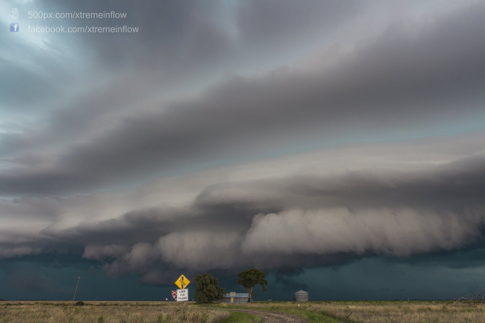 Canon EOS 700D (EOS Rebel T5i / EOS Kiss X7i) + Canon EF 17-40mm F4L USM sample photo. Jandowae supercell thunderstorm 3 photography