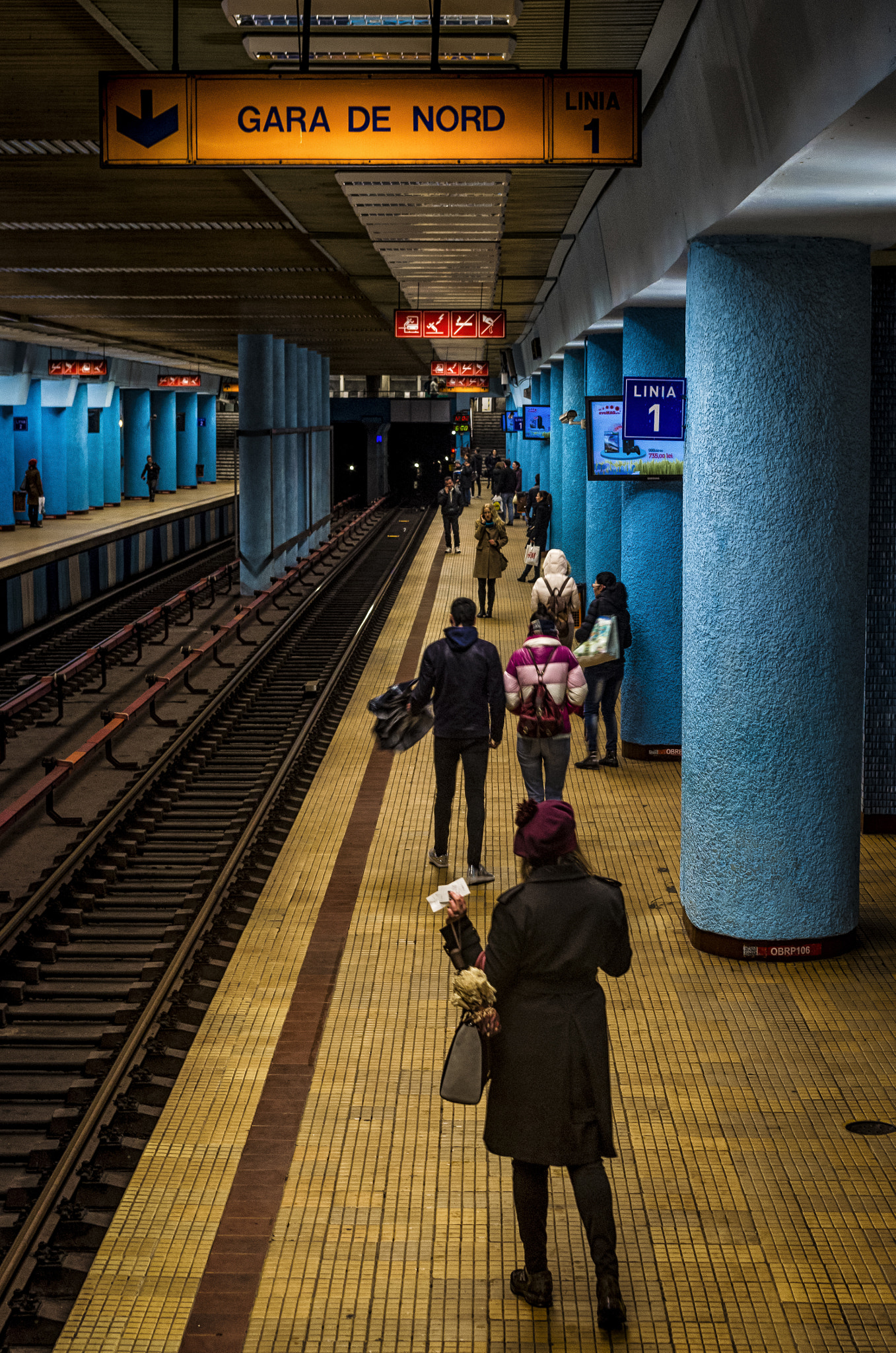 Pentax K-5 IIs sample photo. Gara de nord, bucarest photography
