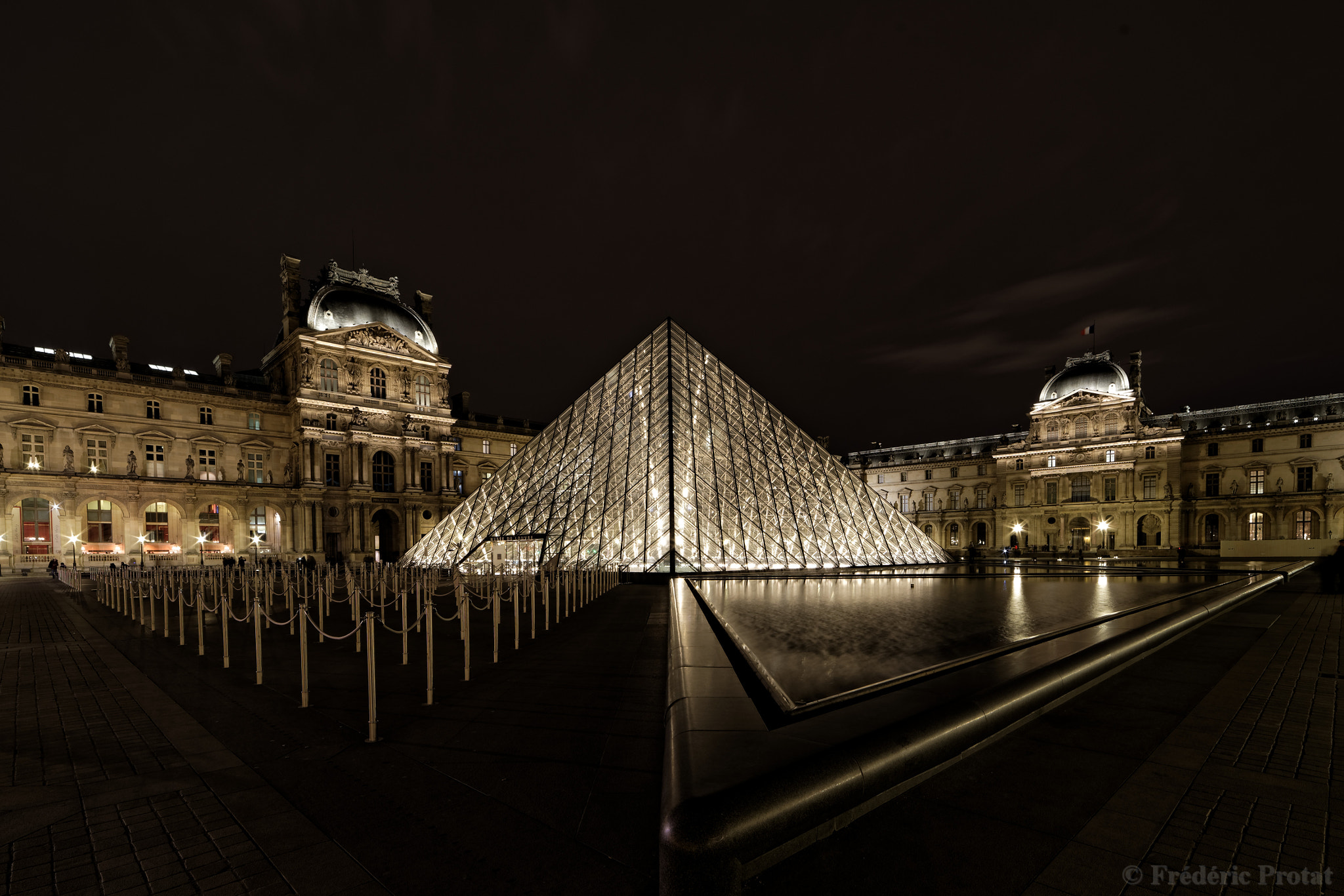 Nikon D750 + Samyang 14mm F2.8 ED AS IF UMC sample photo. Le louvre by night photography
