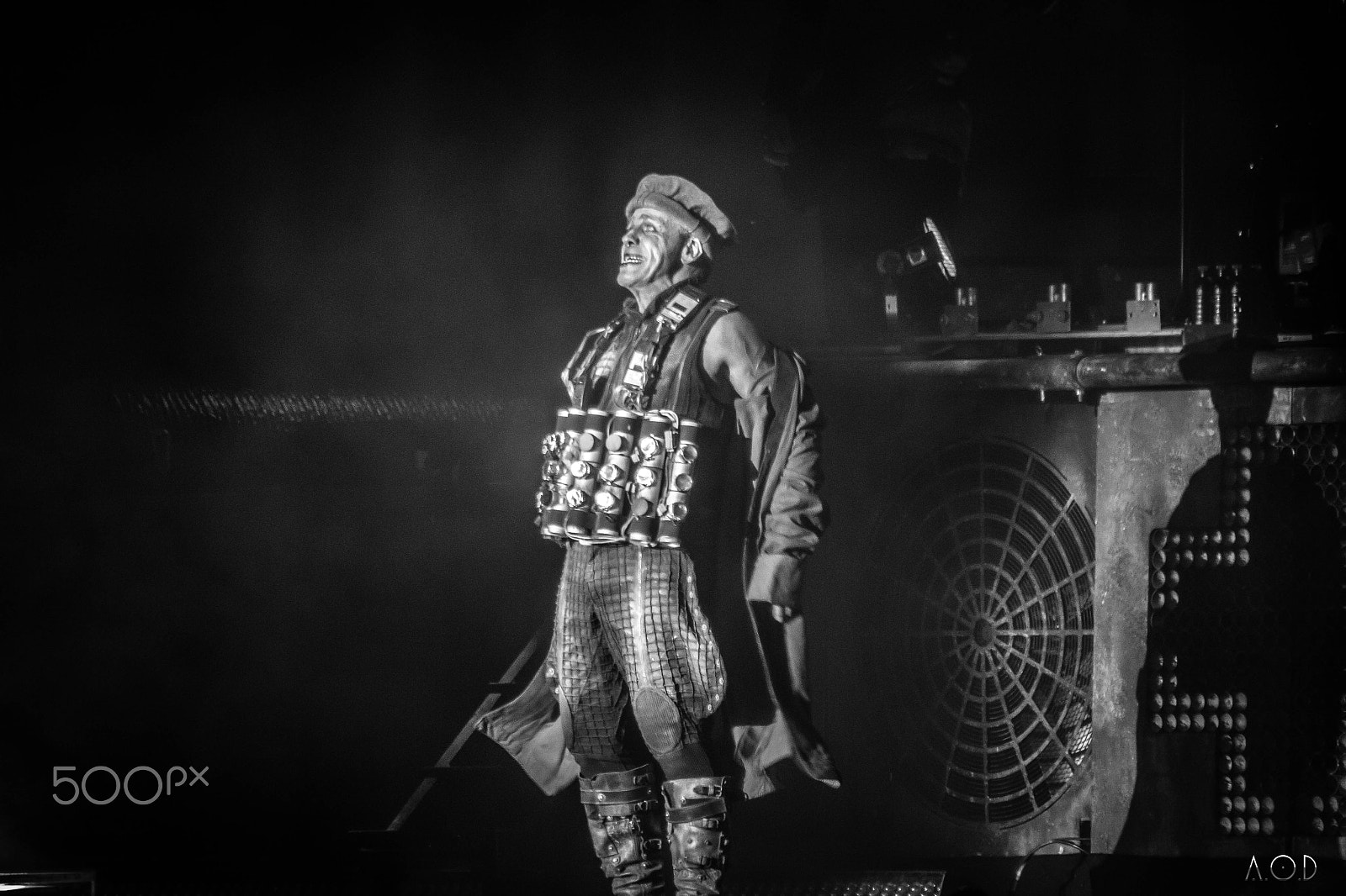 Canon EOS 650D (EOS Rebel T4i / EOS Kiss X6i) + EF75-300mm f/4-5.6 sample photo. Till lindemann 3 photography