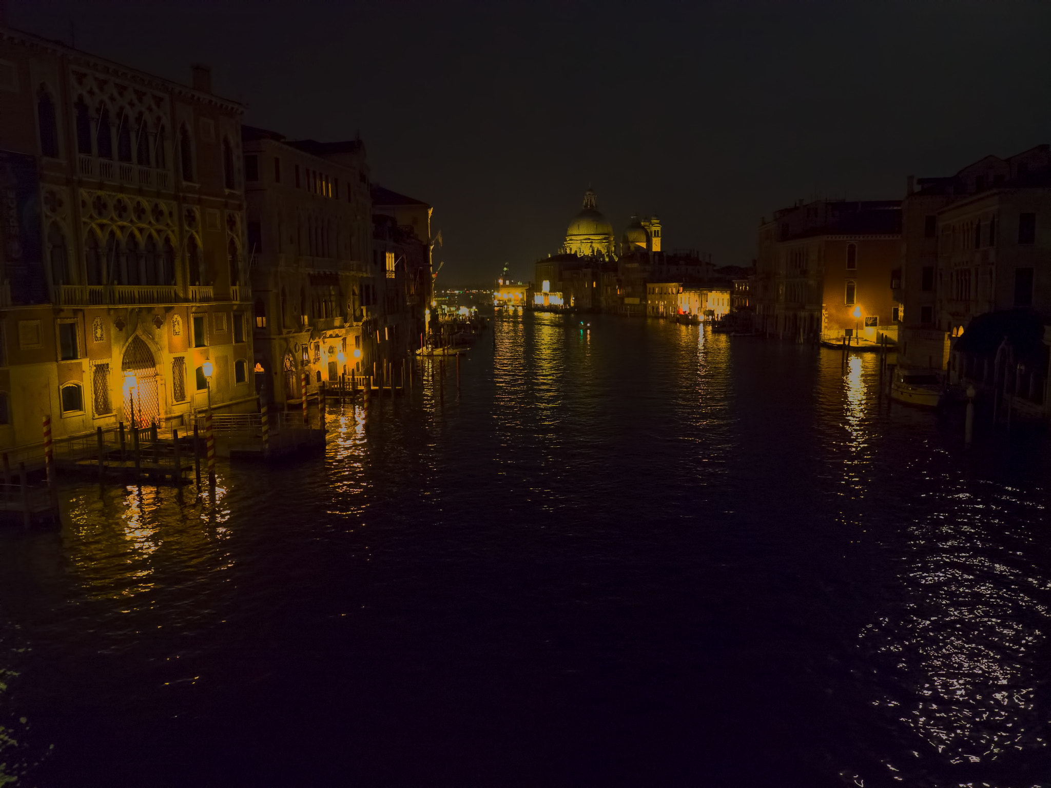 Olympus M.Zuiko Digital ED 7-14mm F2.8 PRO sample photo. Canal grande photography