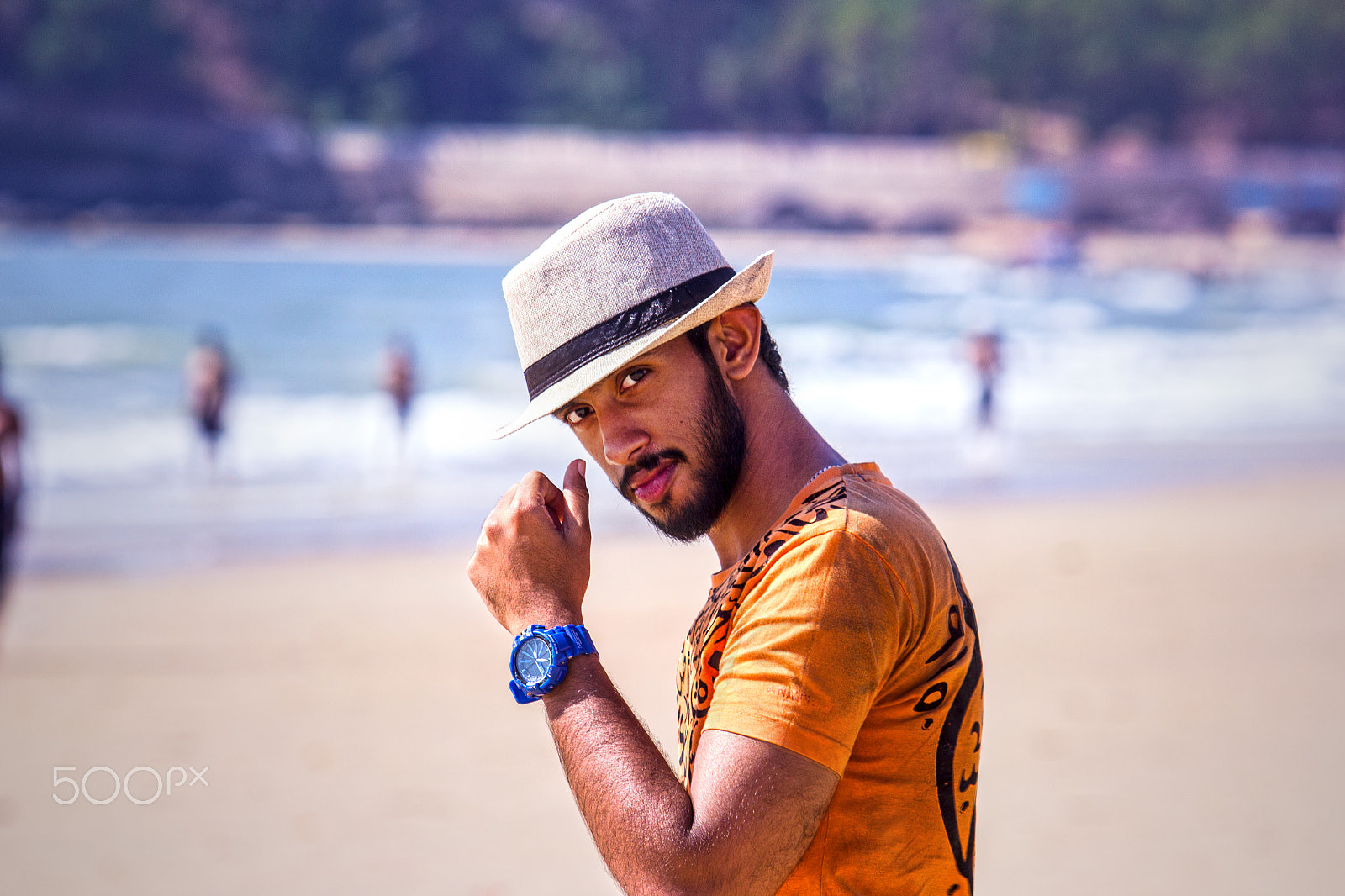 Canon EF 70-200mm F2.8L USM sample photo. The hat guy photography
