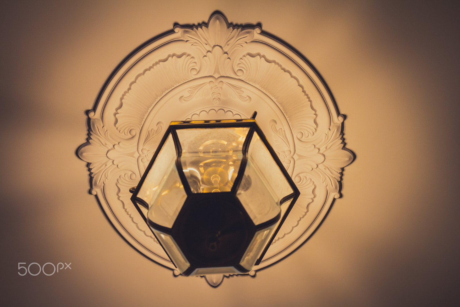 Canon EF-S 17-55mm F2.8 IS USM sample photo. Antique lamp hanging on the ceiling photography