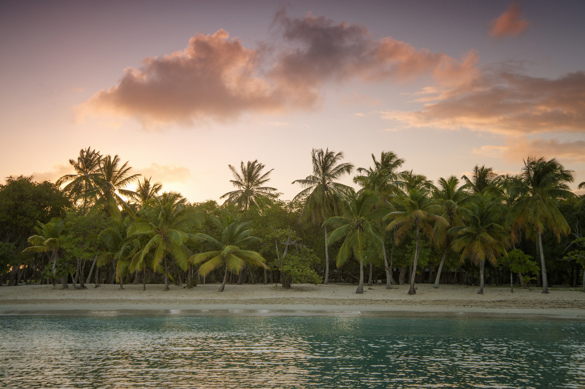 Nikon AF Nikkor 24-85mm F2.8-4D IF sample photo. Sunrise in salt whistle bay photography