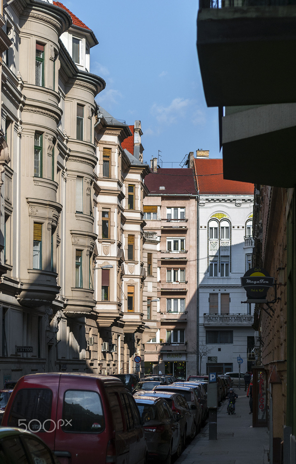 Nikon D300 + Nikon AF Nikkor 50mm F1.8D sample photo. Small street of budapest photography