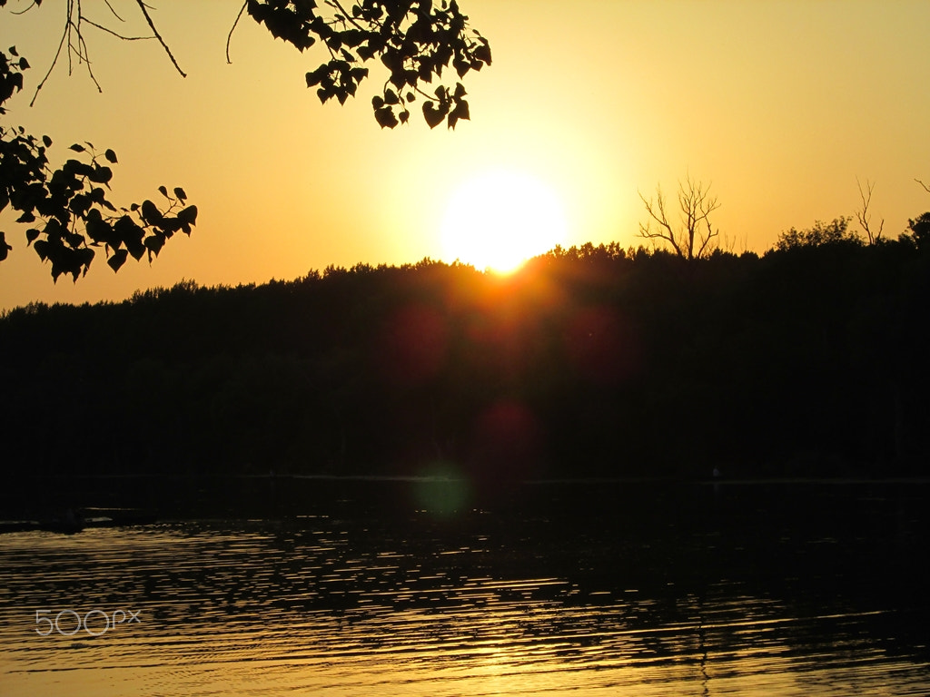 Canon PowerShot A810 sample photo. Glorious sunset photography