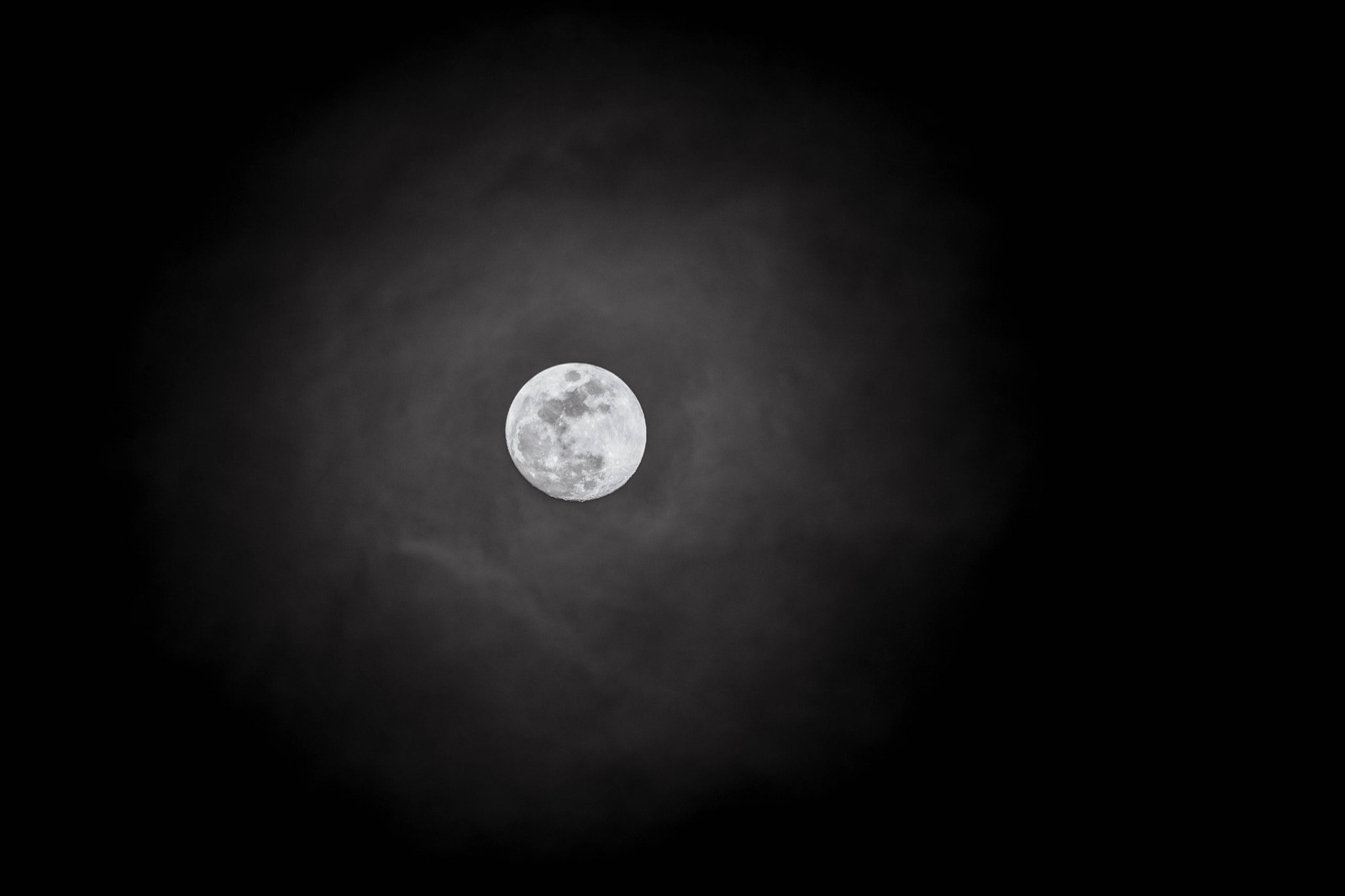 Sigma 150-600mm F5-6.3 DG OS HSM | C sample photo. Full moon photography