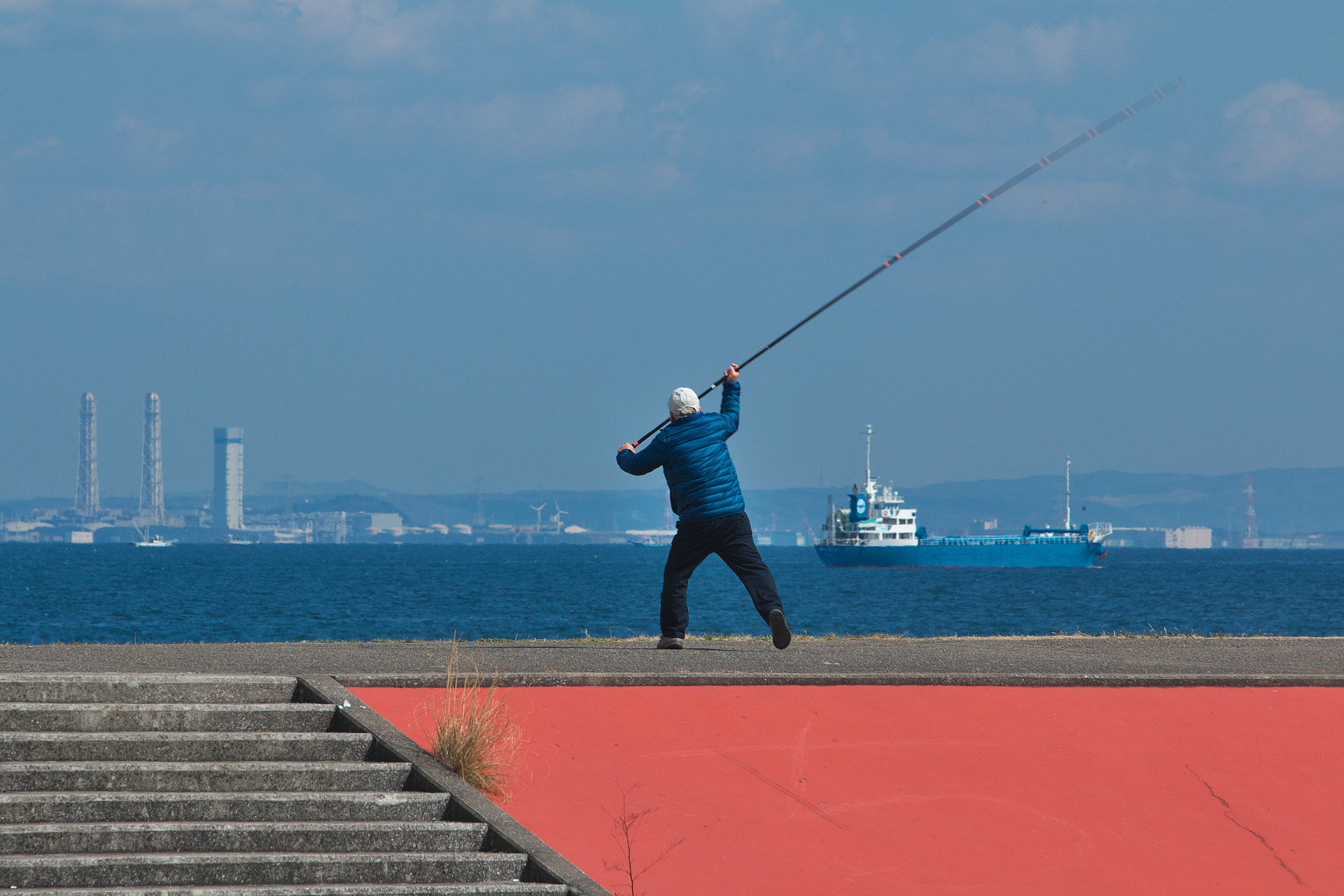 Canon EF 70-200mm F2.8L IS USM sample photo. Seaside walk photography