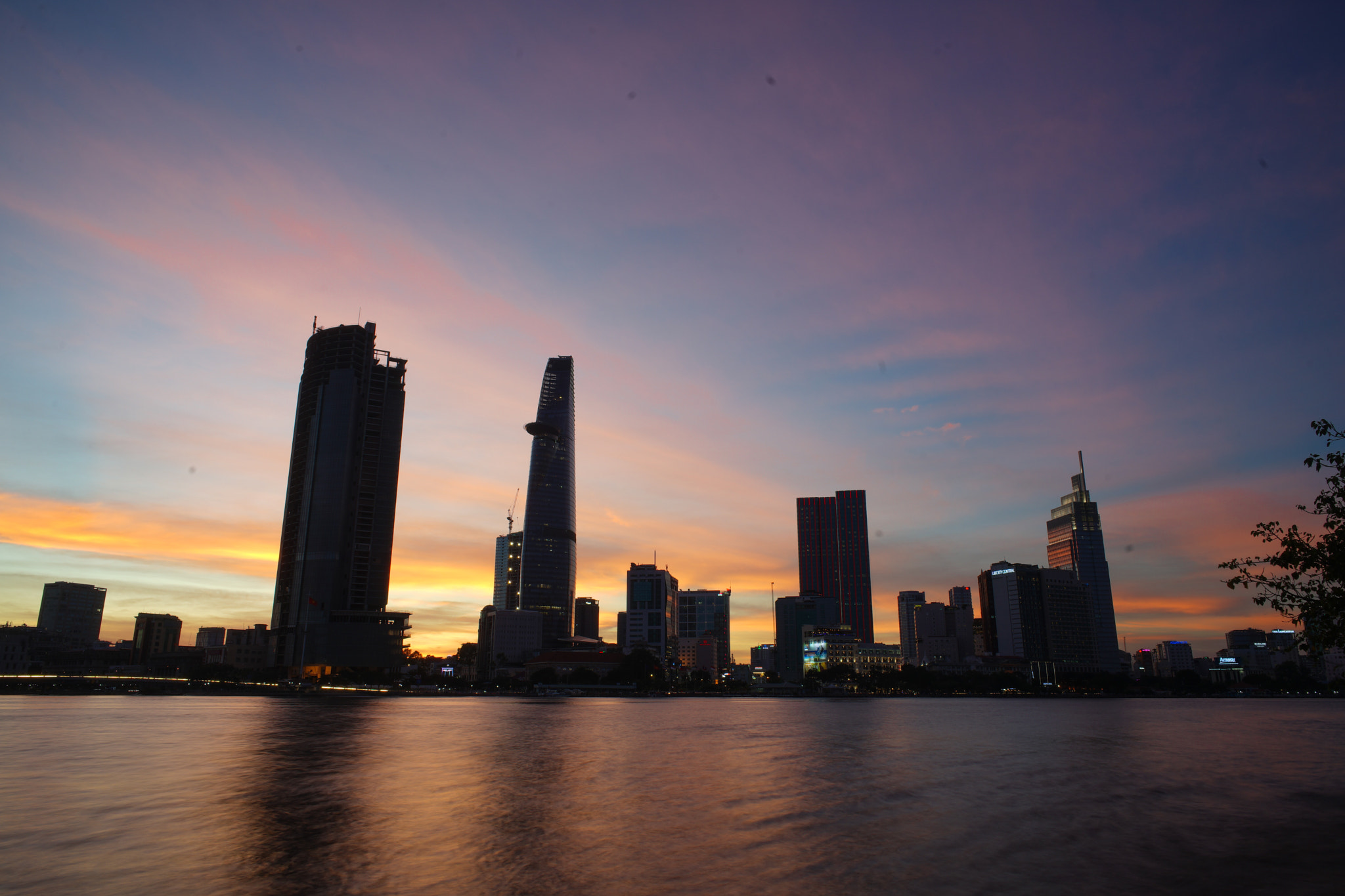 Sony a7 + ZEISS Batis 25mm F2 sample photo. Ho chi minh city photography