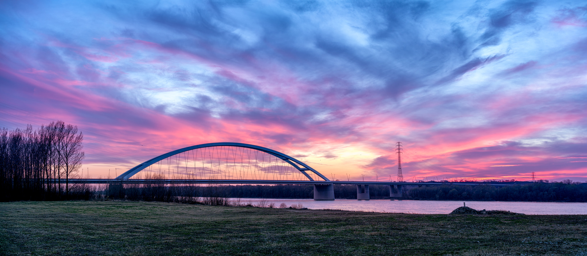 Sony a7R II + Sony Sonnar T* FE 35mm F2.8 ZA sample photo. Beautiful sunset photography