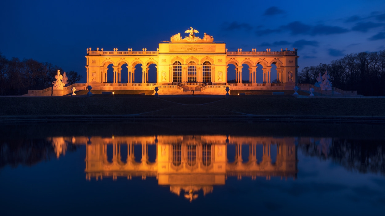 Sigma AF 10-20mm F4-5.6 EX DC sample photo. Gloriette in the schönbrunn palace garden photography