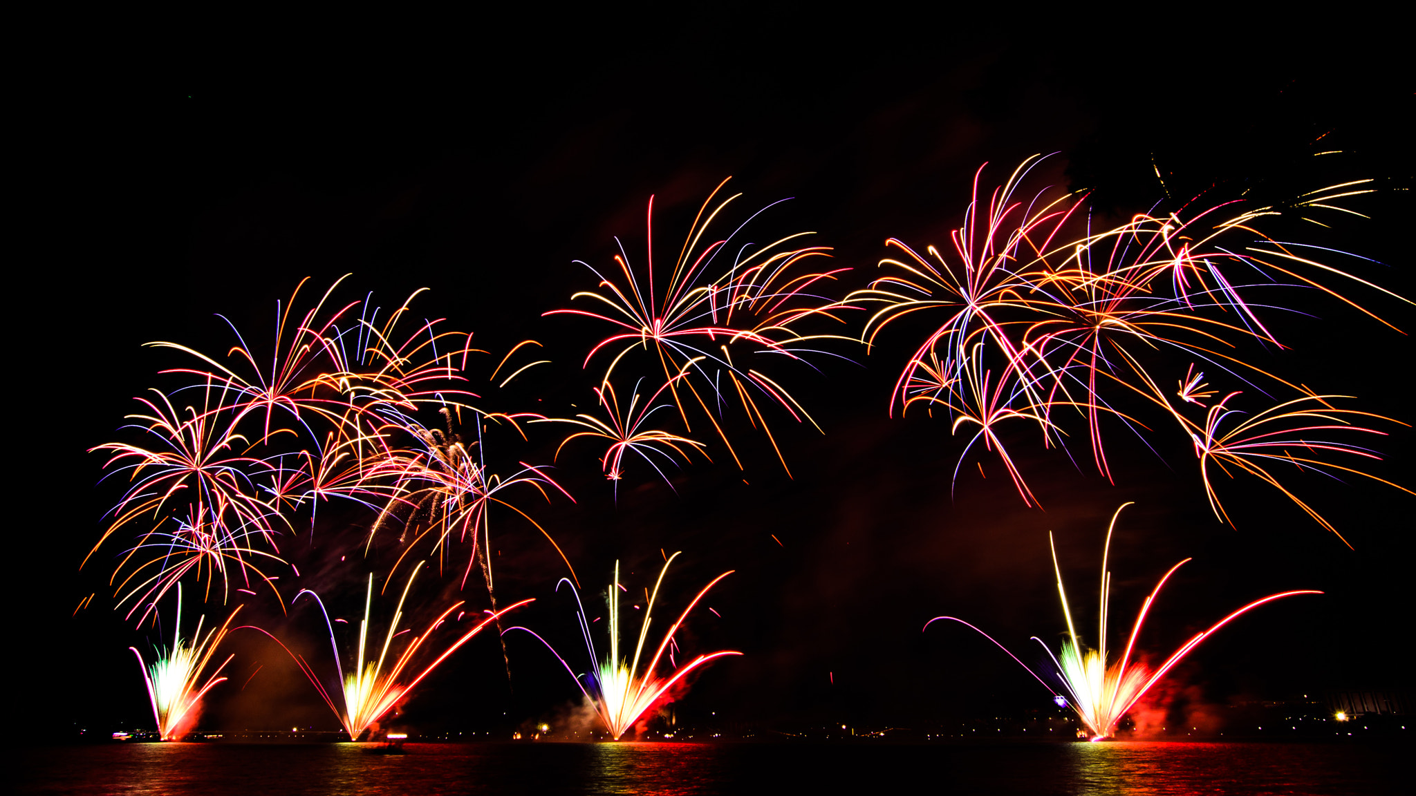 Tokina AT-X Pro 11-16mm F2.8 DX sample photo. Firework display photography