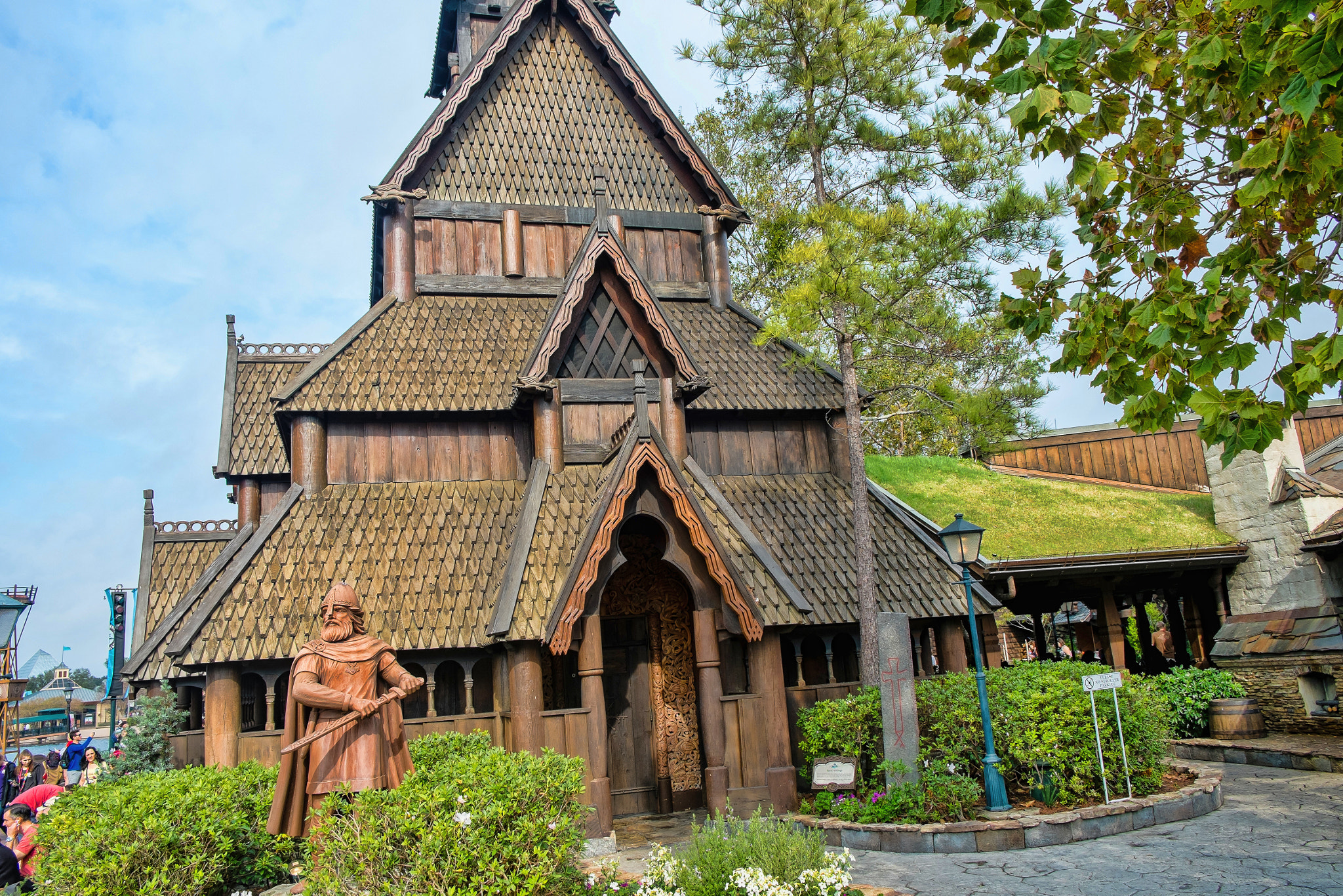 Fujifilm X-E1 + Fujifilm XF 18-55mm F2.8-4 R LM OIS sample photo. Norway pavilion photography
