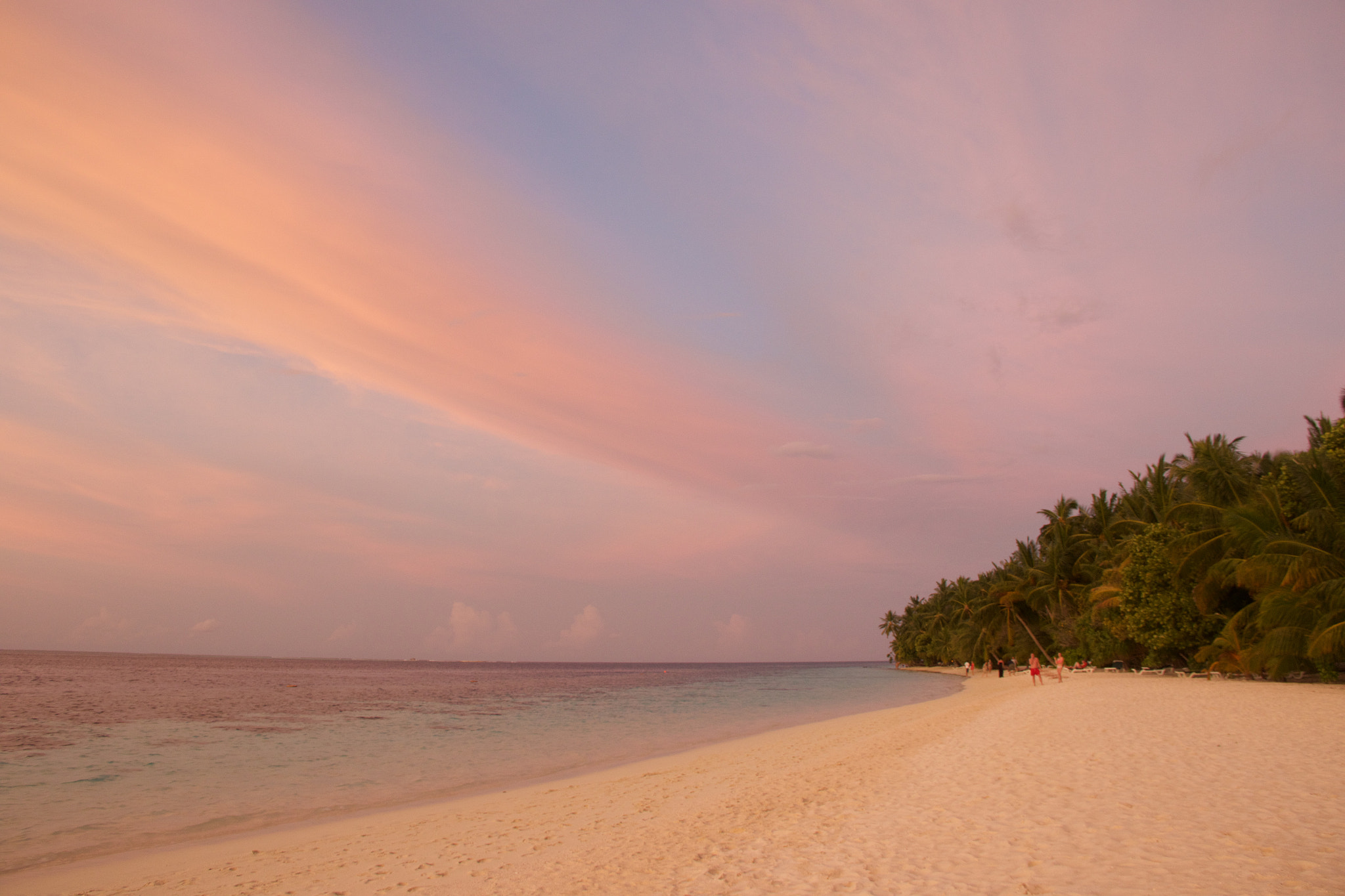 Canon EF-S 18-135mm F3.5-5.6 IS sample photo. Maldives vilamendhoo () photography