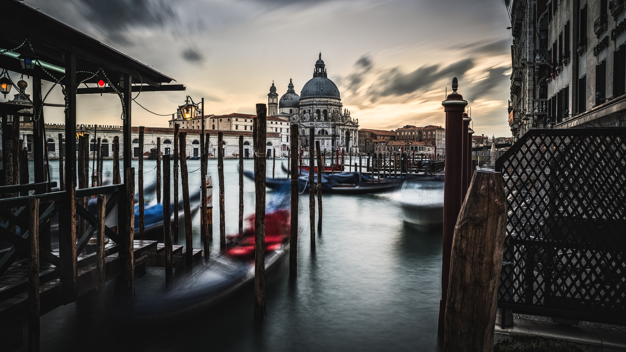 Tamron SP 24-70mm F2.8 Di VC USD sample photo. Venetian vibe photography