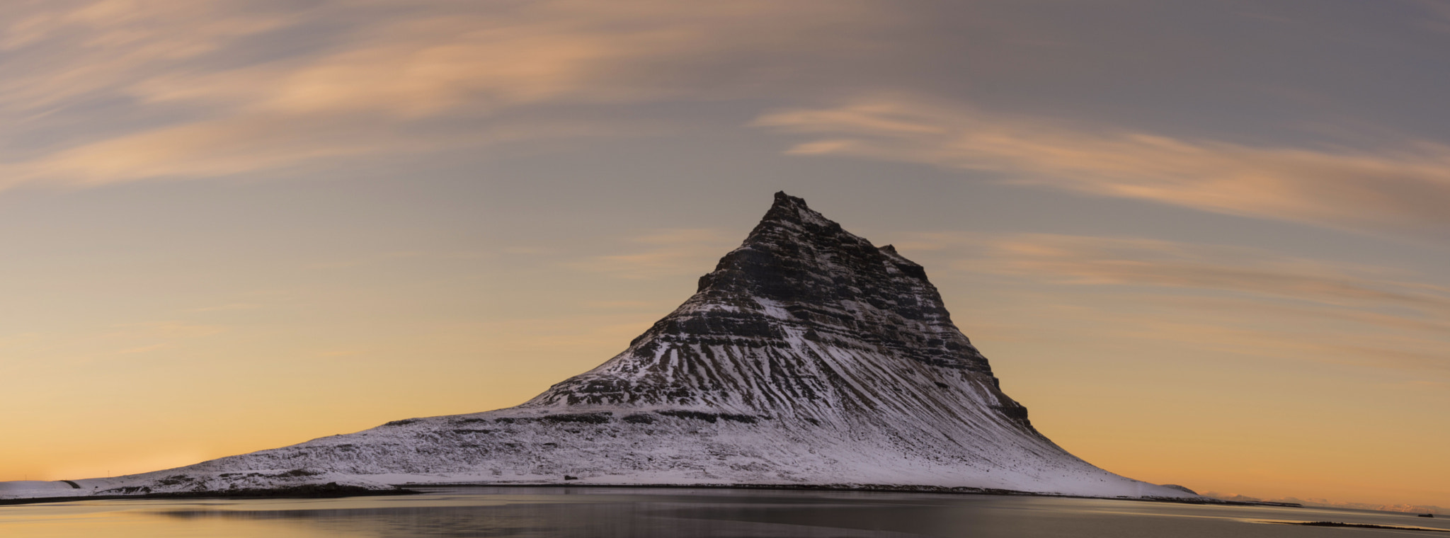 Nikon AF-S Nikkor 24-70mm F2.8E ED VR sample photo. Kirkjufell photography