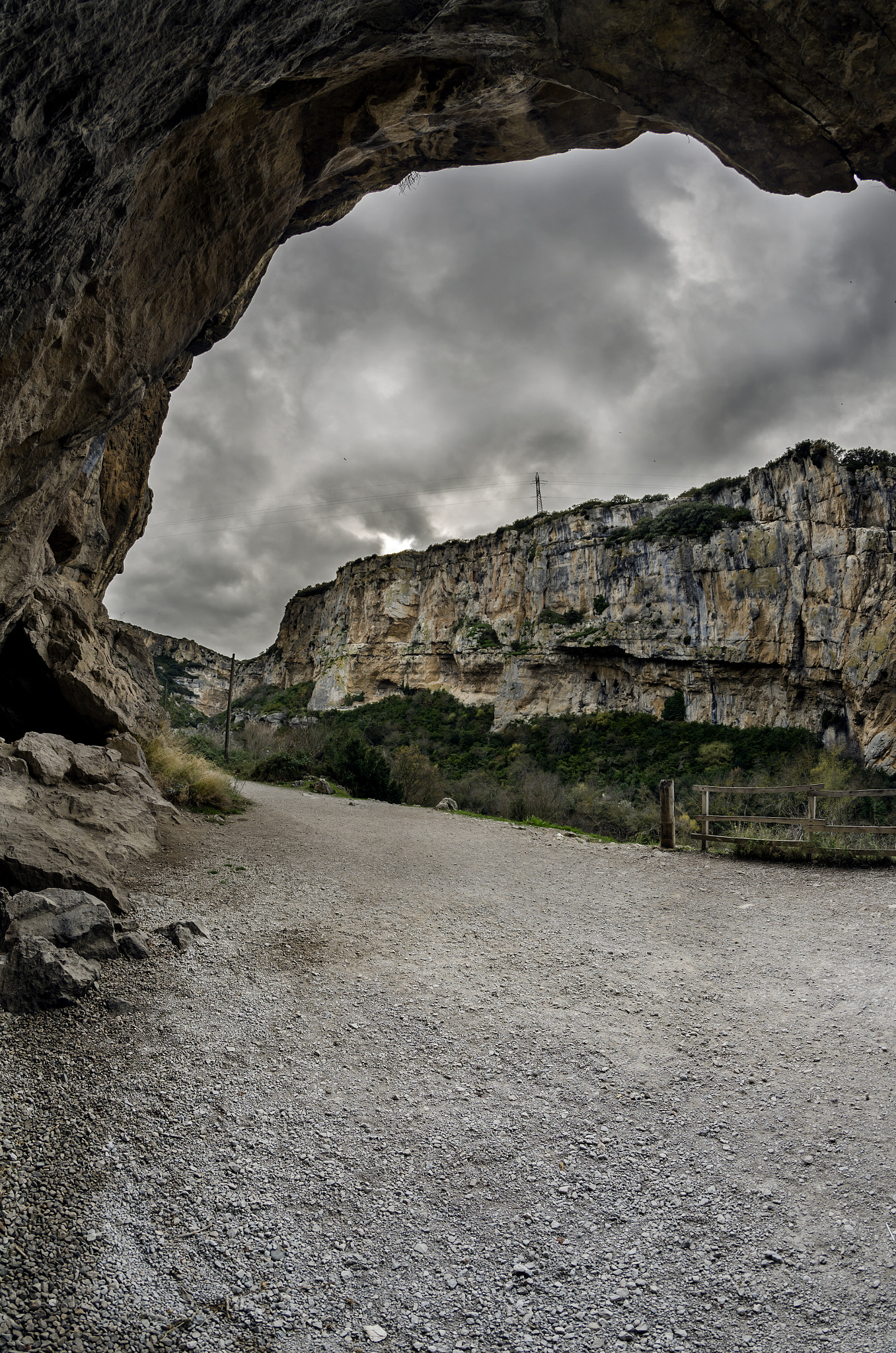 Nikon D7000 + Samyang 8mm F3.5 Aspherical IF MC Fisheye sample photo. Canyon lumbier photography