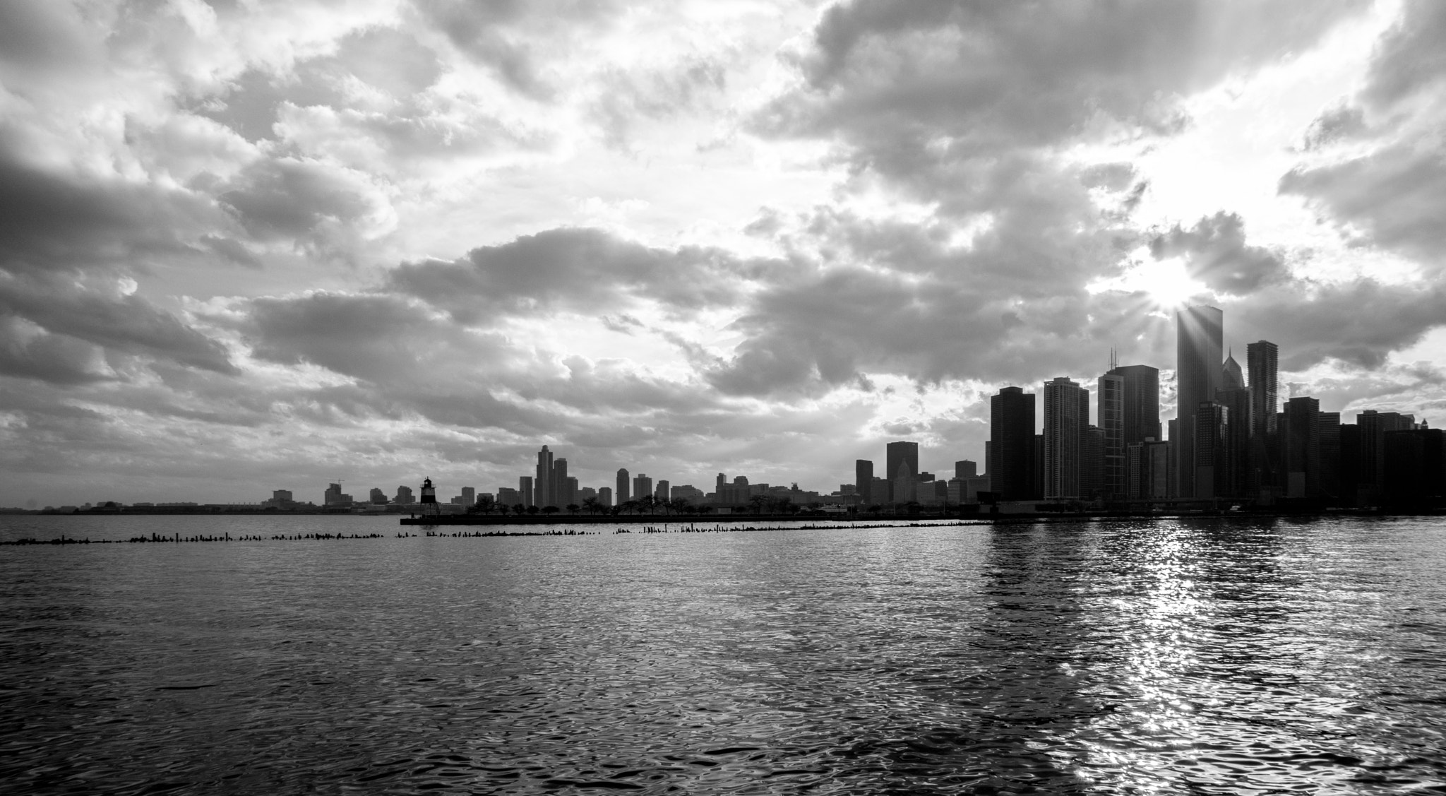 Sony a7R + Sony FE 24-240mm F3.5-6.3 OSS sample photo. Chicago cityscape photography