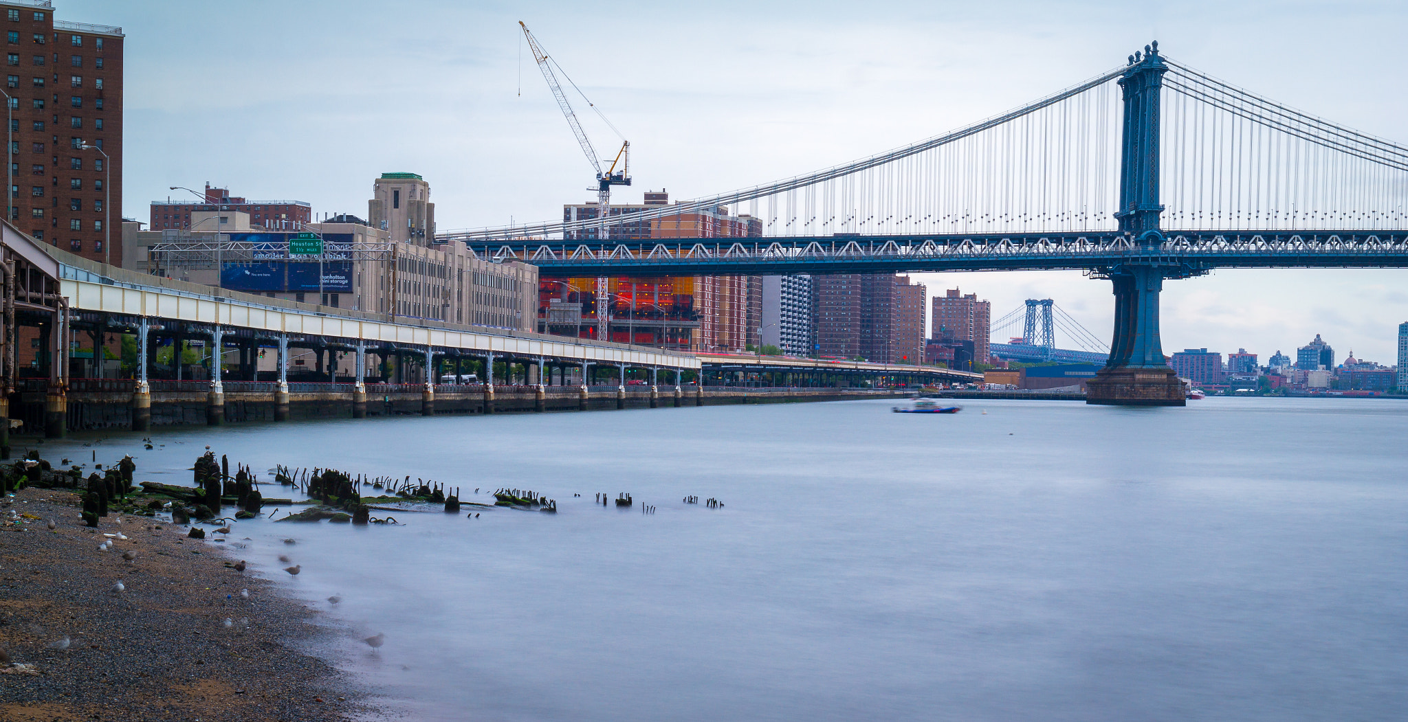 Samsung EK-GN120 + Samsung NX 18-55mm F3.5-5.6 OIS sample photo. New york manhattan bridge photography