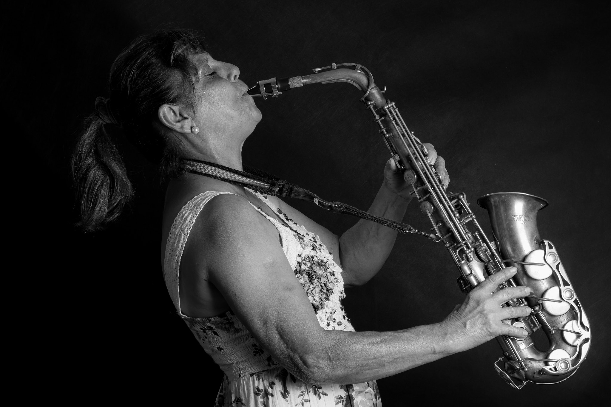Canon EF 50mm F1.8 II sample photo. Musician photography