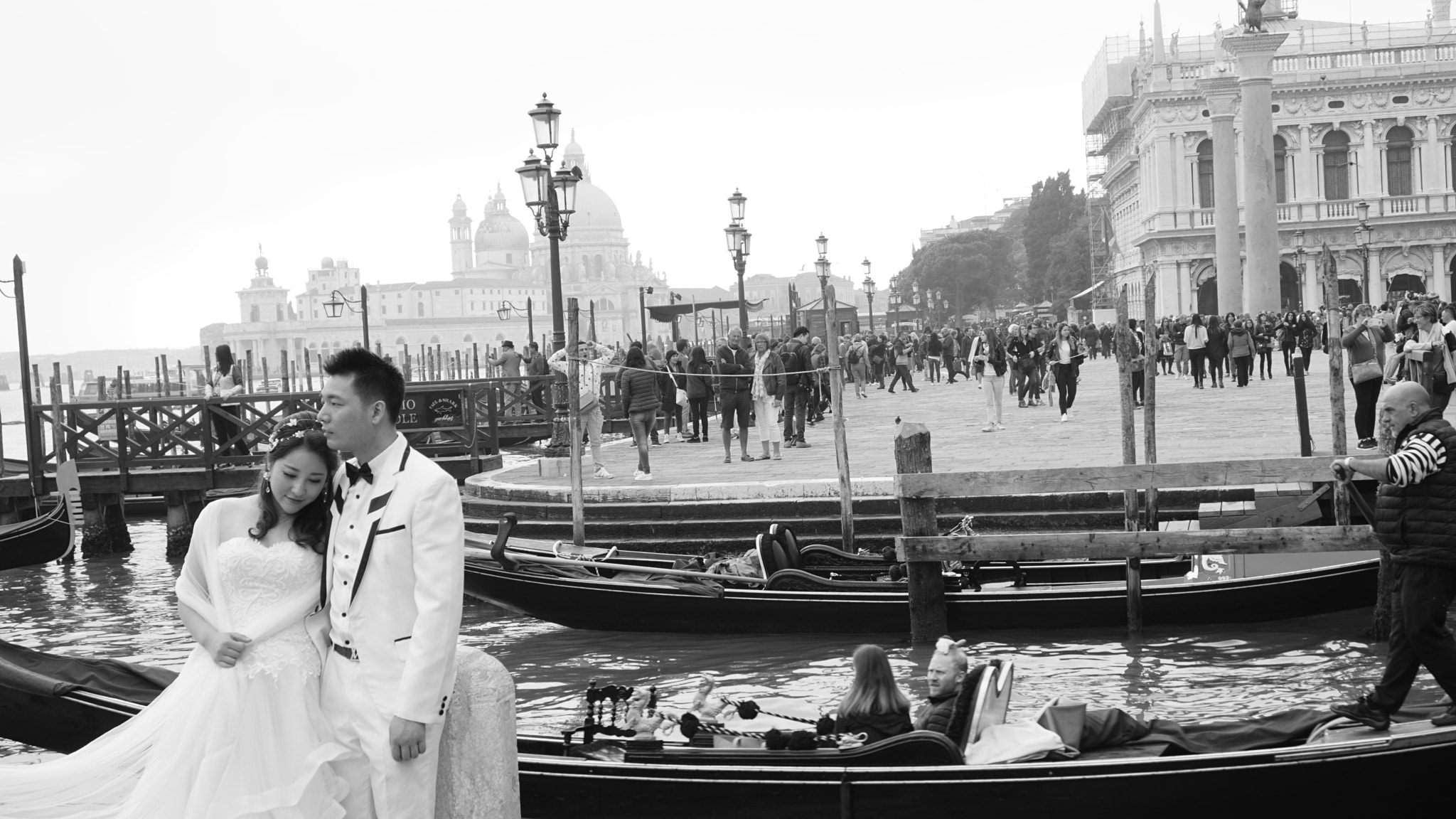Sony E 18-55mm F3.5-5.6 OSS sample photo. Wedding in venice, italy photography