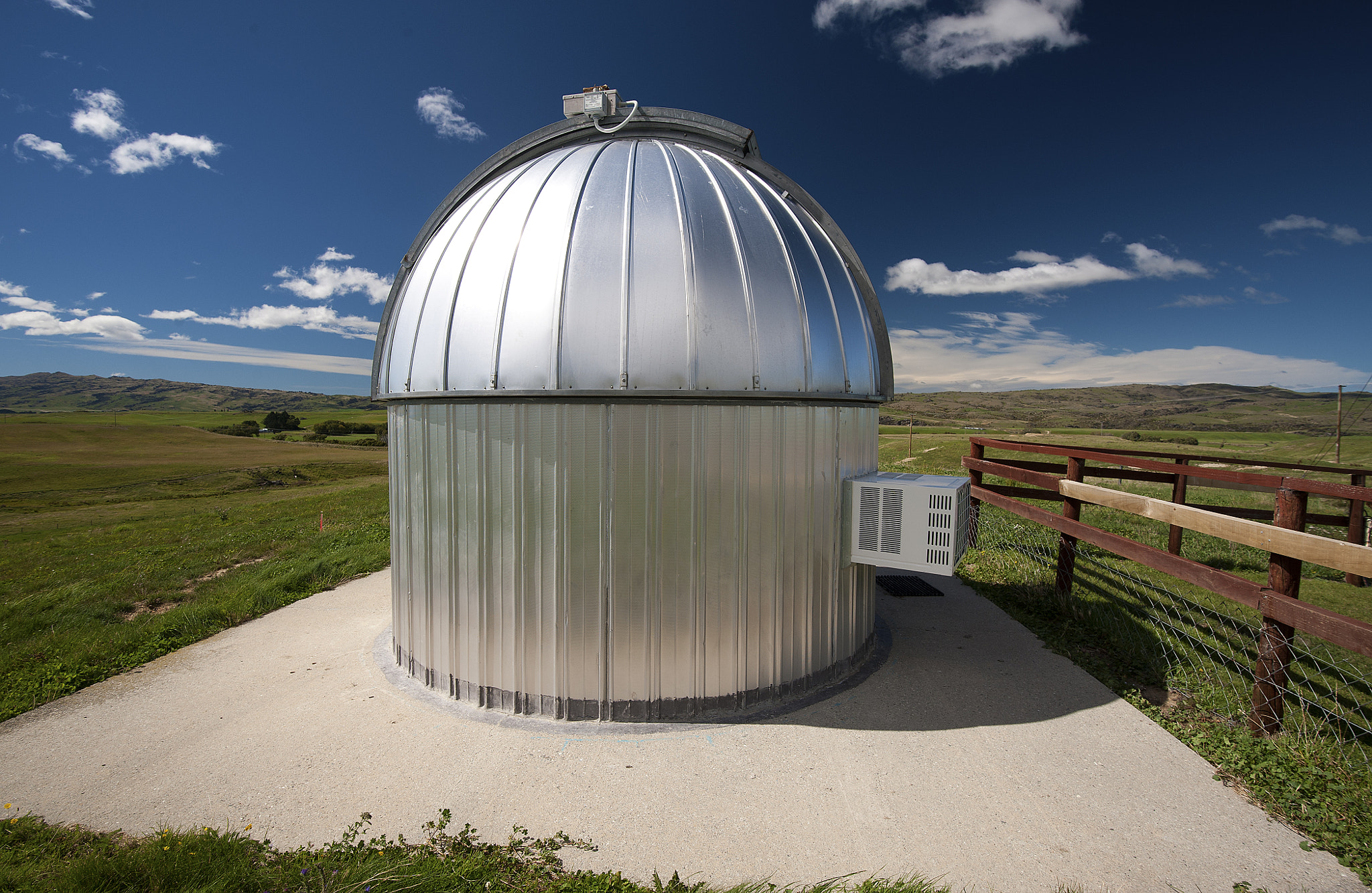 Nikon AF-S Nikkor 16-35mm F4G ED VR sample photo. Ozone observatory photography