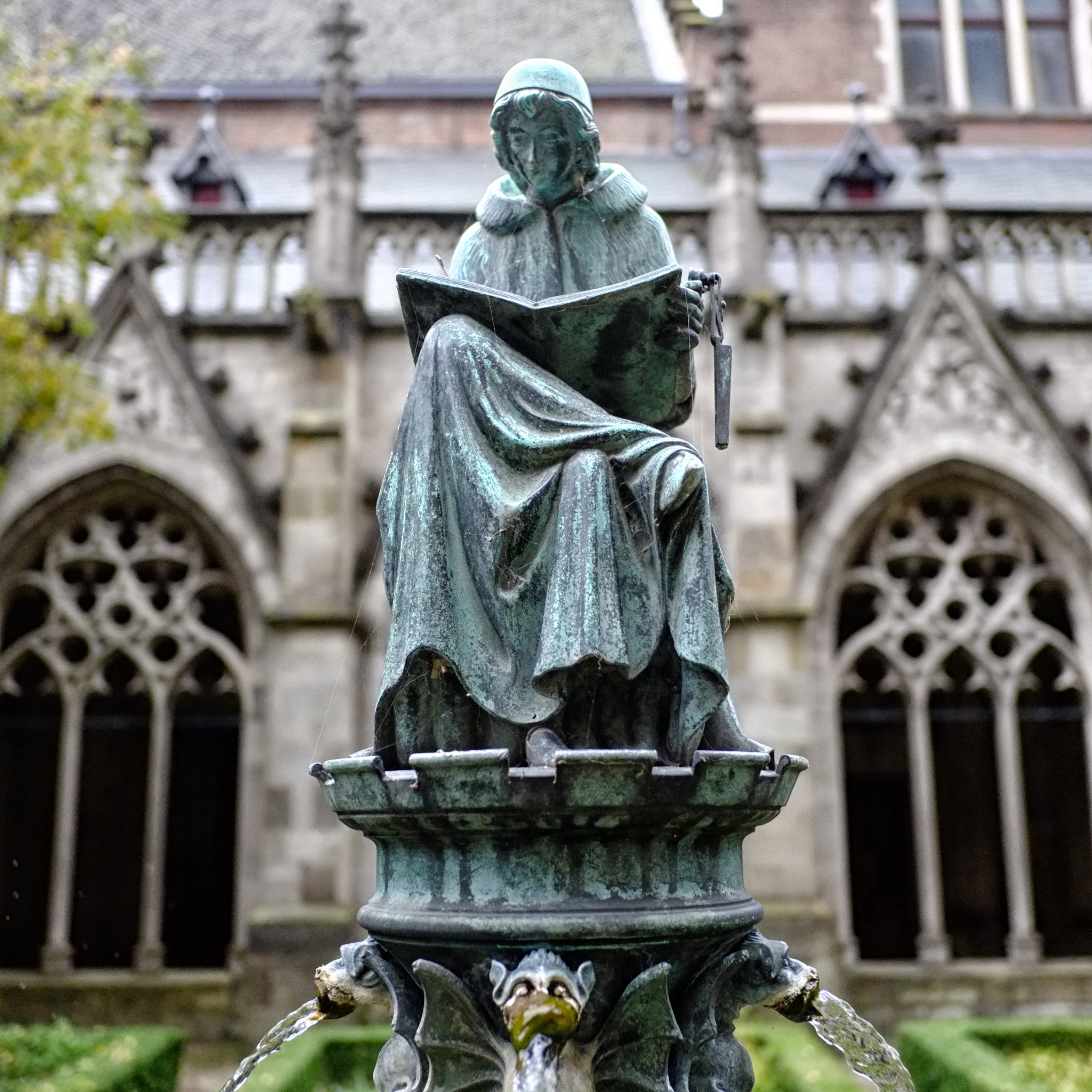 Fujifilm X-Pro1 + Fujifilm XF 18mm F2 R sample photo. Le savoir photography