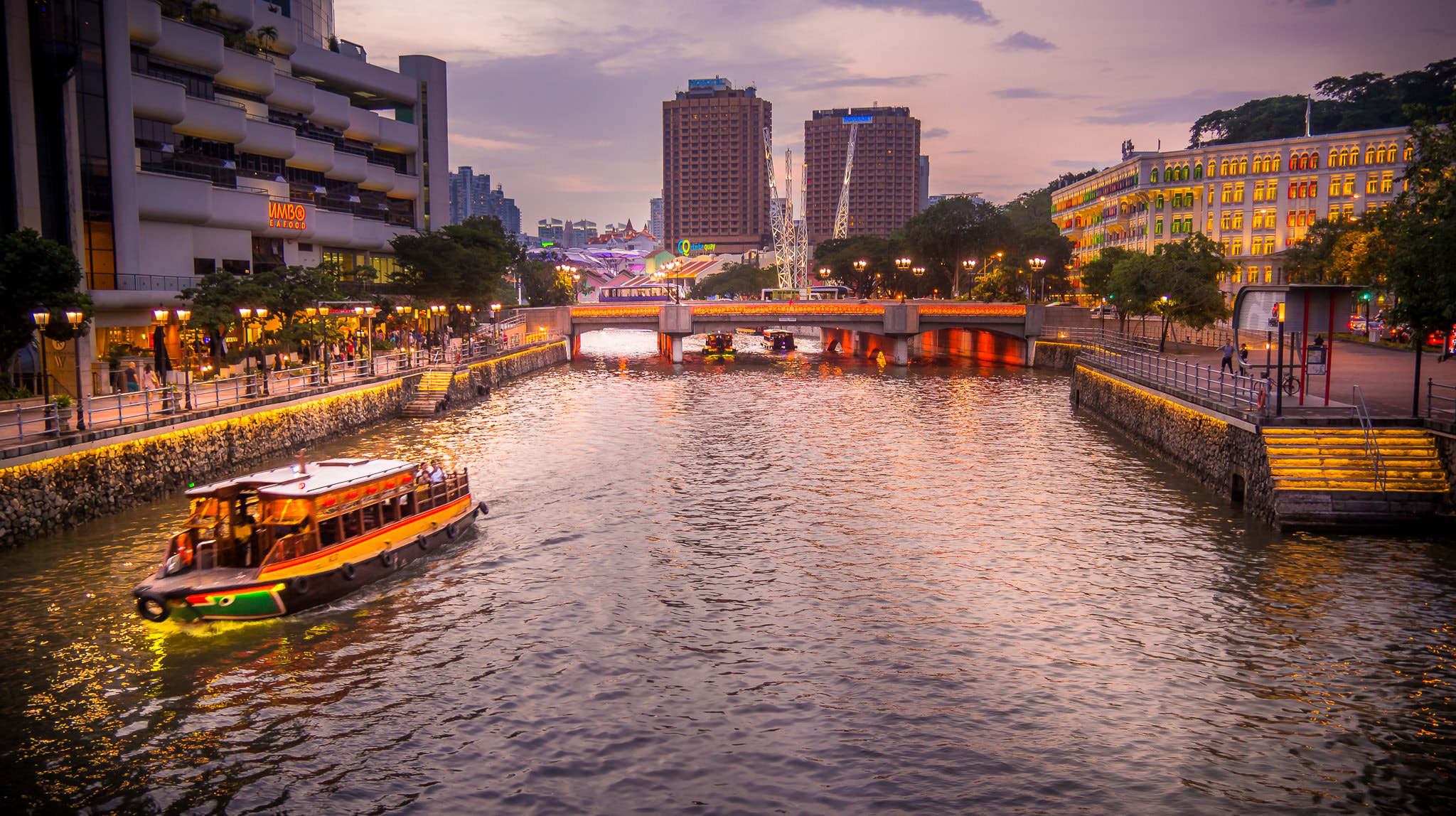 Olympus OM-D E-M10 sample photo. Waterfront promenade photography