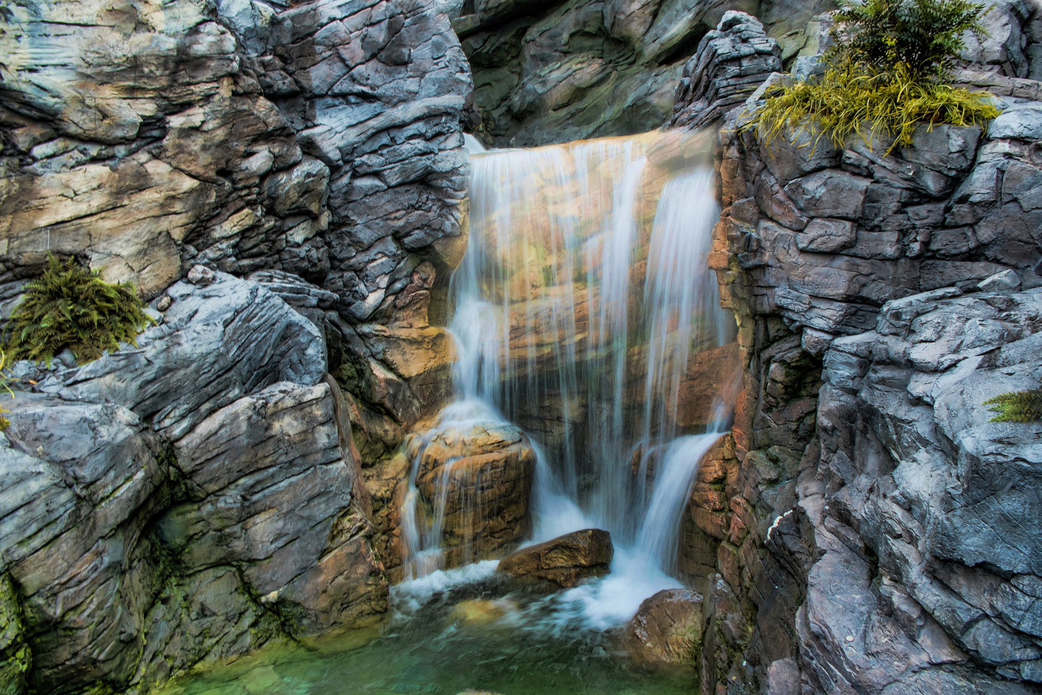 Fujifilm X-E1 + Fujifilm XF 18-55mm F2.8-4 R LM OIS sample photo. Waterfalls norway pavilion photography