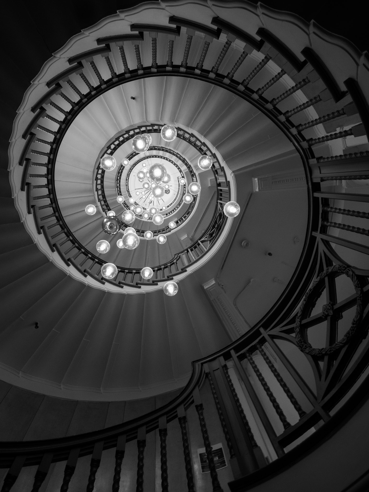 Panasonic Lumix DMC-GX7 sample photo. Spiraling #04 photography