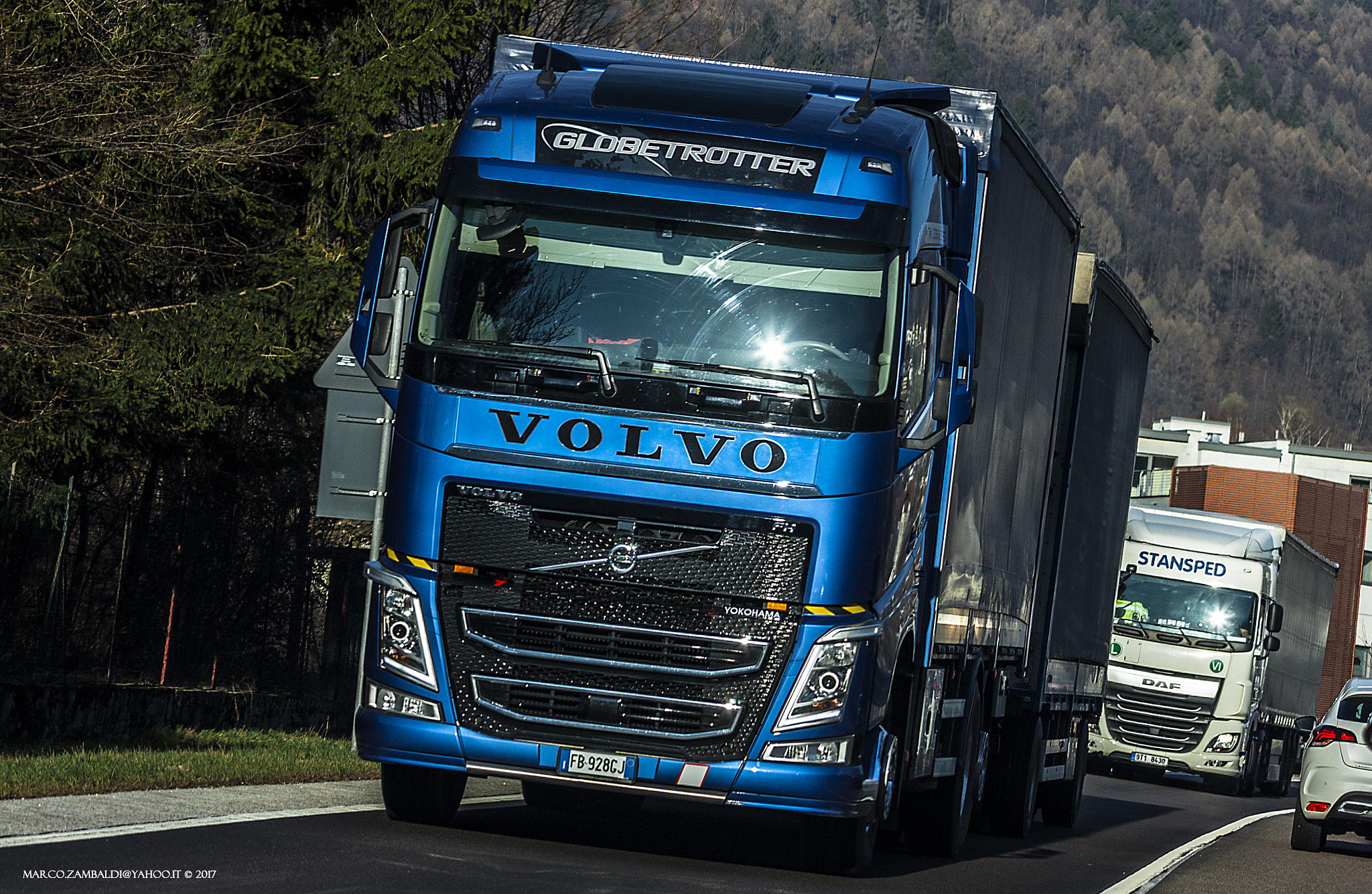 Canon EOS 50D + Canon EF 80-200mm f/2.8L sample photo. Volvo fh photography