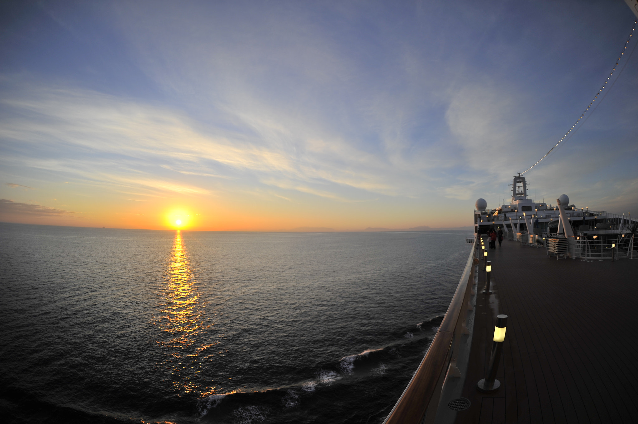 Nikon D3S + Sigma 15mm F2.8 EX DG Diagonal Fisheye sample photo. At sea photography