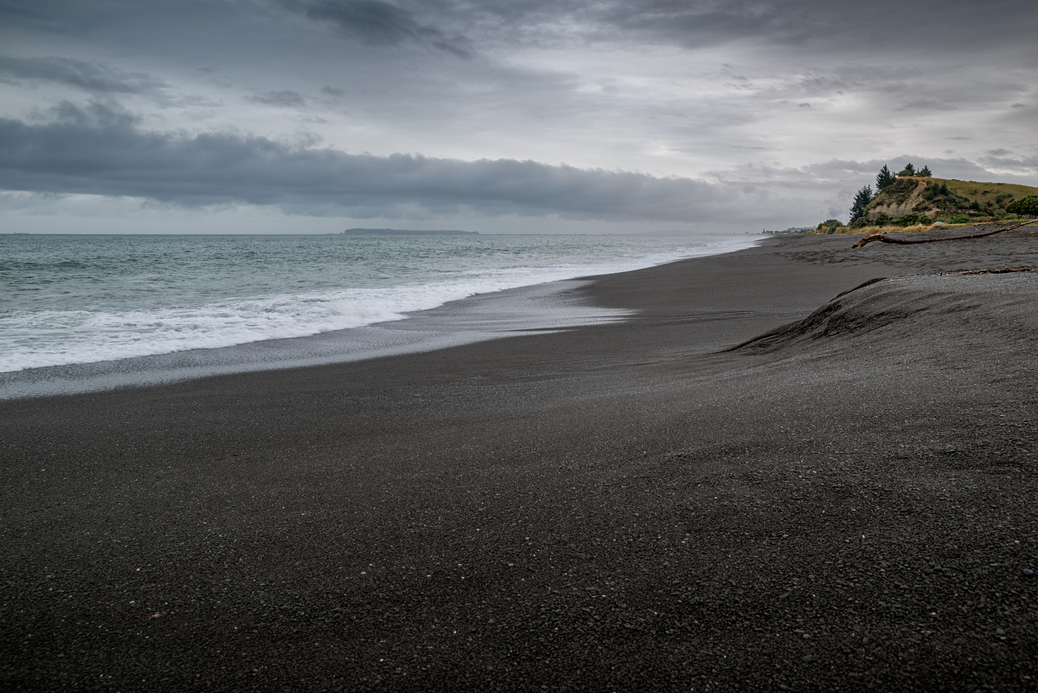 HD Pentax D FA 24-70mm F2.8 ED SDM WR sample photo. Whirinaki beach ii photography