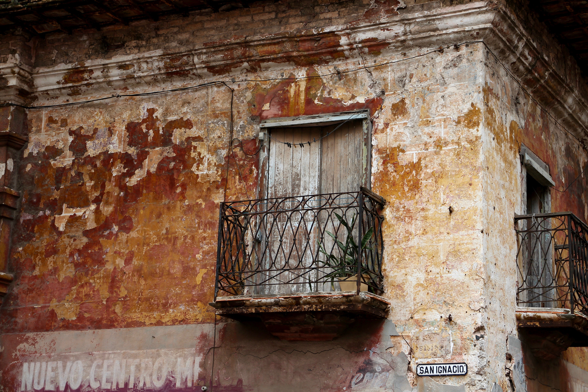 Canon EOS 550D (EOS Rebel T2i / EOS Kiss X4) sample photo. La habana - san ignacio photography