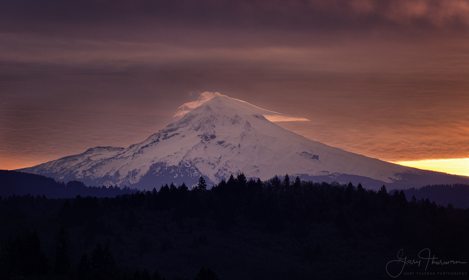 Canon EF 70-300mm F4-5.6L IS USM sample photo. Sunrise cloud cap photography
