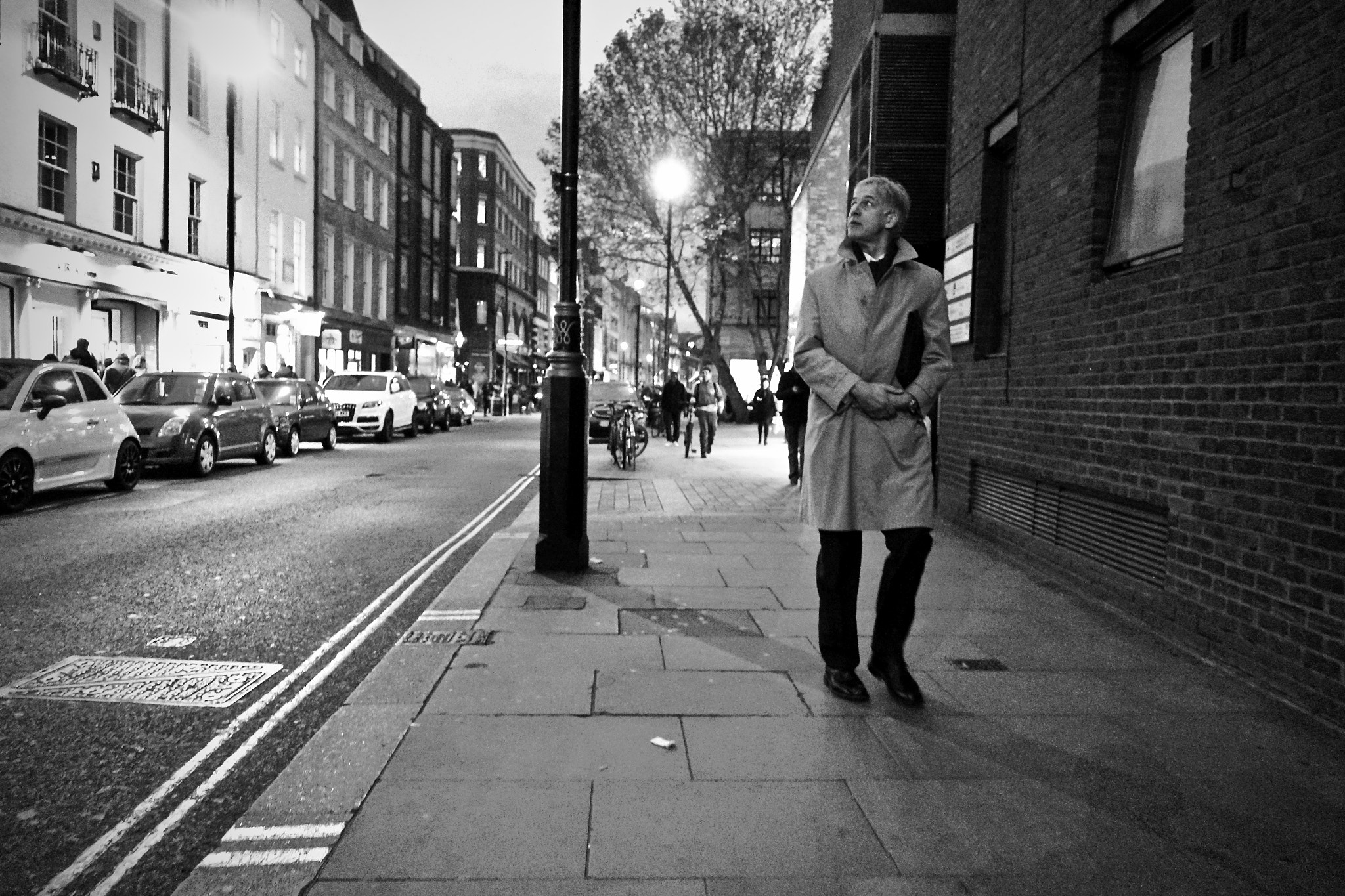Sony Cyber-shot DSC-RX100 IV + Sony 24-70mm F1.8-2.8 sample photo. London, uk. photography