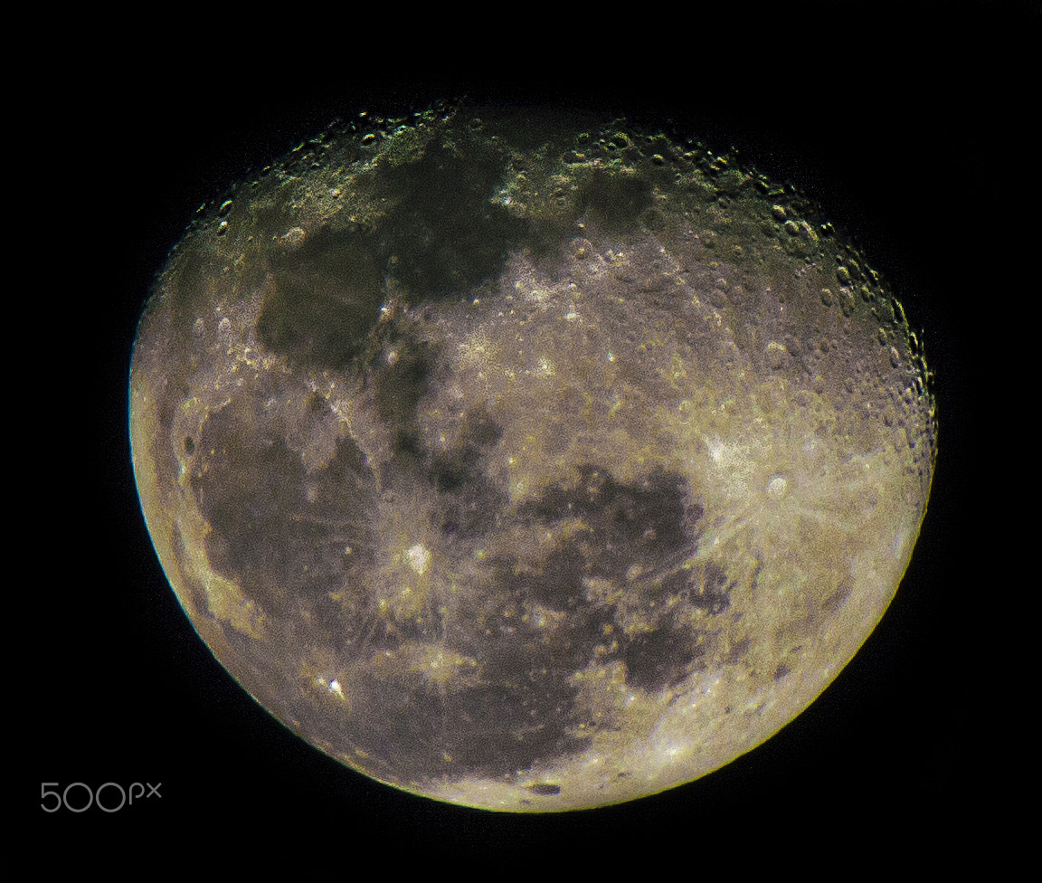 Nikon D3200 + AF-S Zoom-Nikkor 80-200mm f/2.8D IF-ED sample photo. Supermoon photography