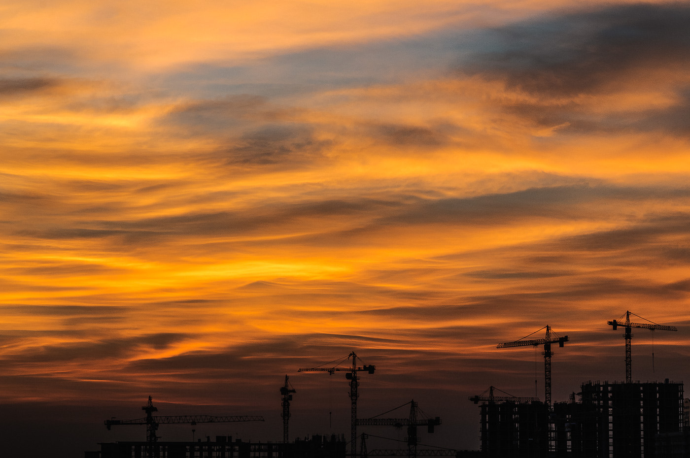 Nikon AF Nikkor 24-85mm F2.8-4D IF sample photo. Sky photography
