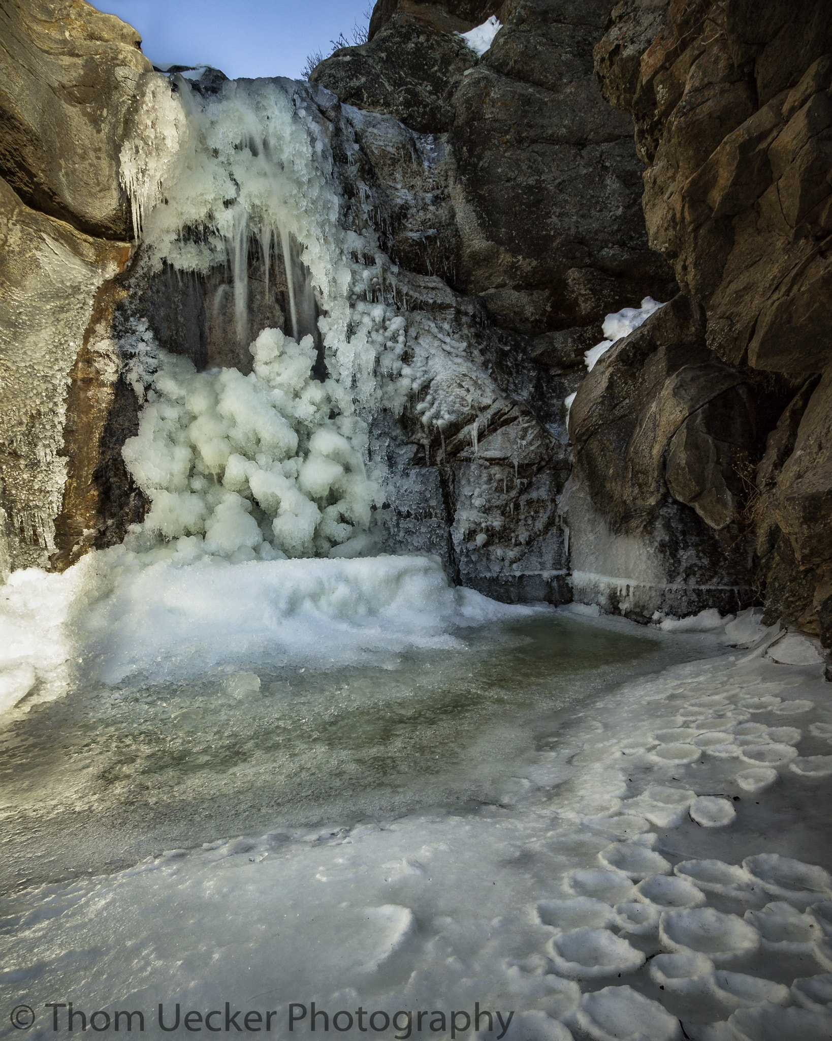 Canon EOS 500D (EOS Rebel T1i / EOS Kiss X3) sample photo. Frozen waterfall photography