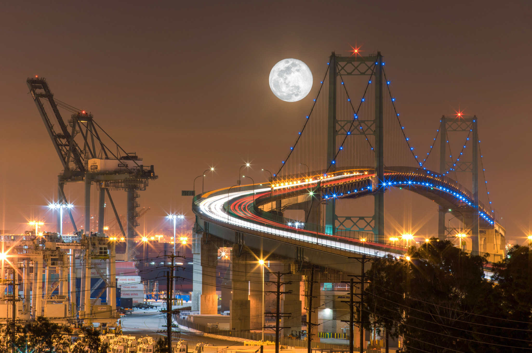 Pentax smc D-FA 100mm F2.8 Macro WR sample photo. Full moon over l.a. harbor photography